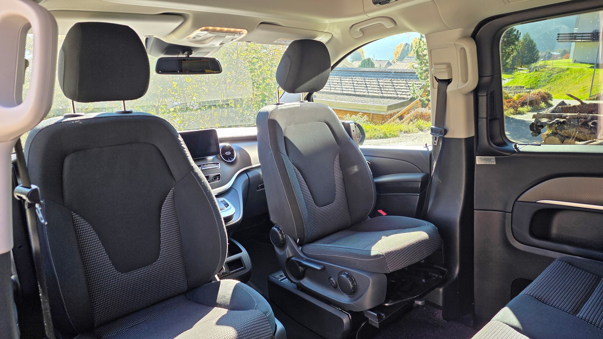 MERCEDES-BENZ Marco Polo Horizon 300 d 4M Automat AMG Line-image-9