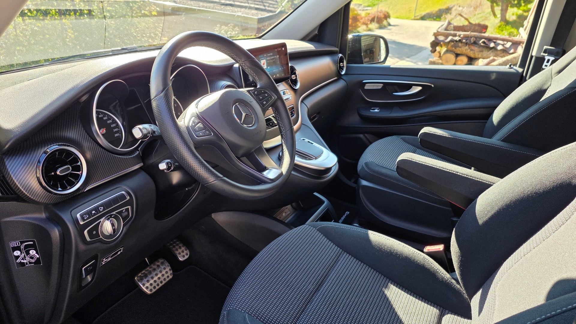MERCEDES-BENZ Marco Polo Horizon 300 d 4M Automat AMG Line-image-2