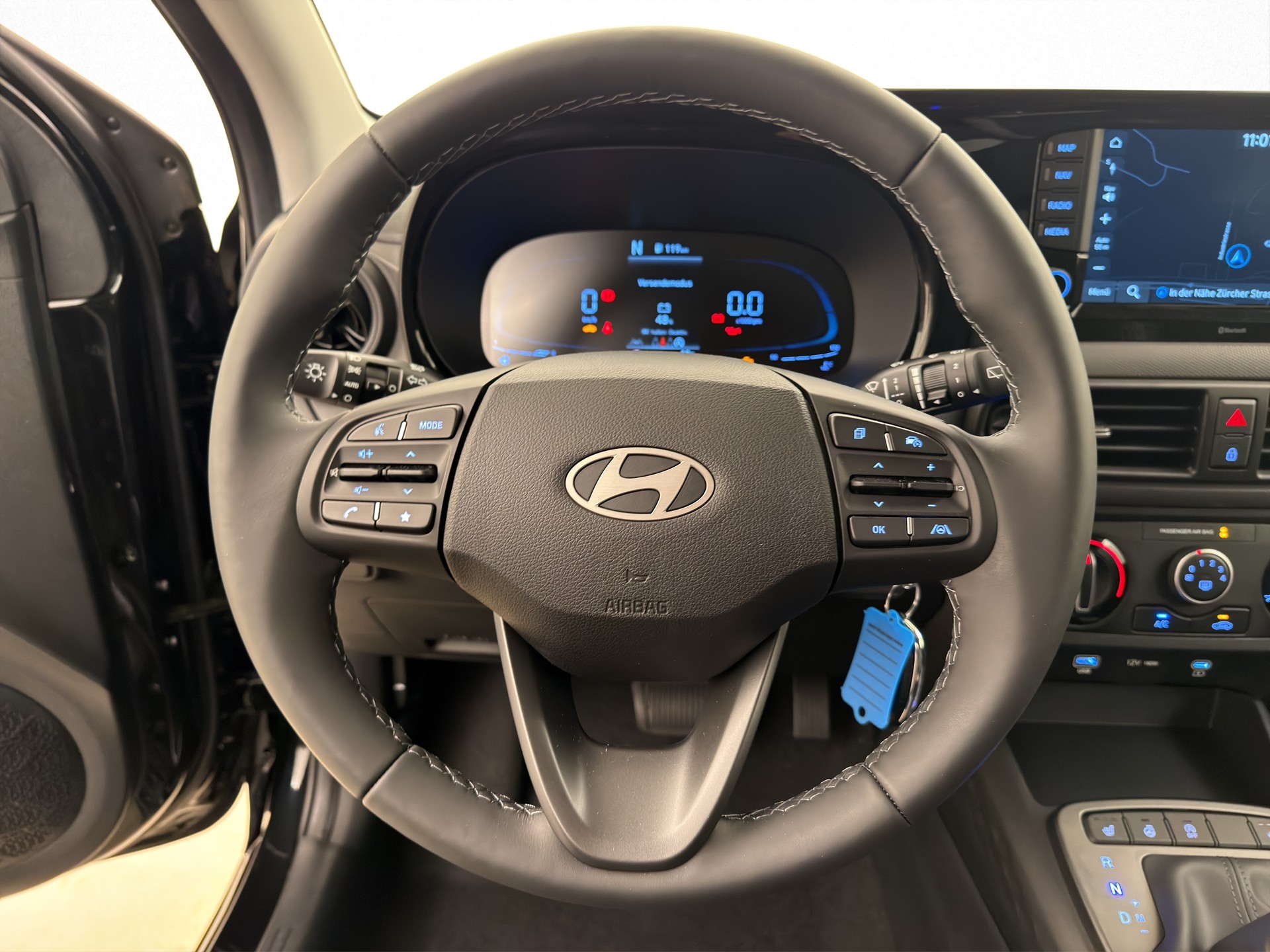 HYUNDAI i10 1.2 Amplia-image-5