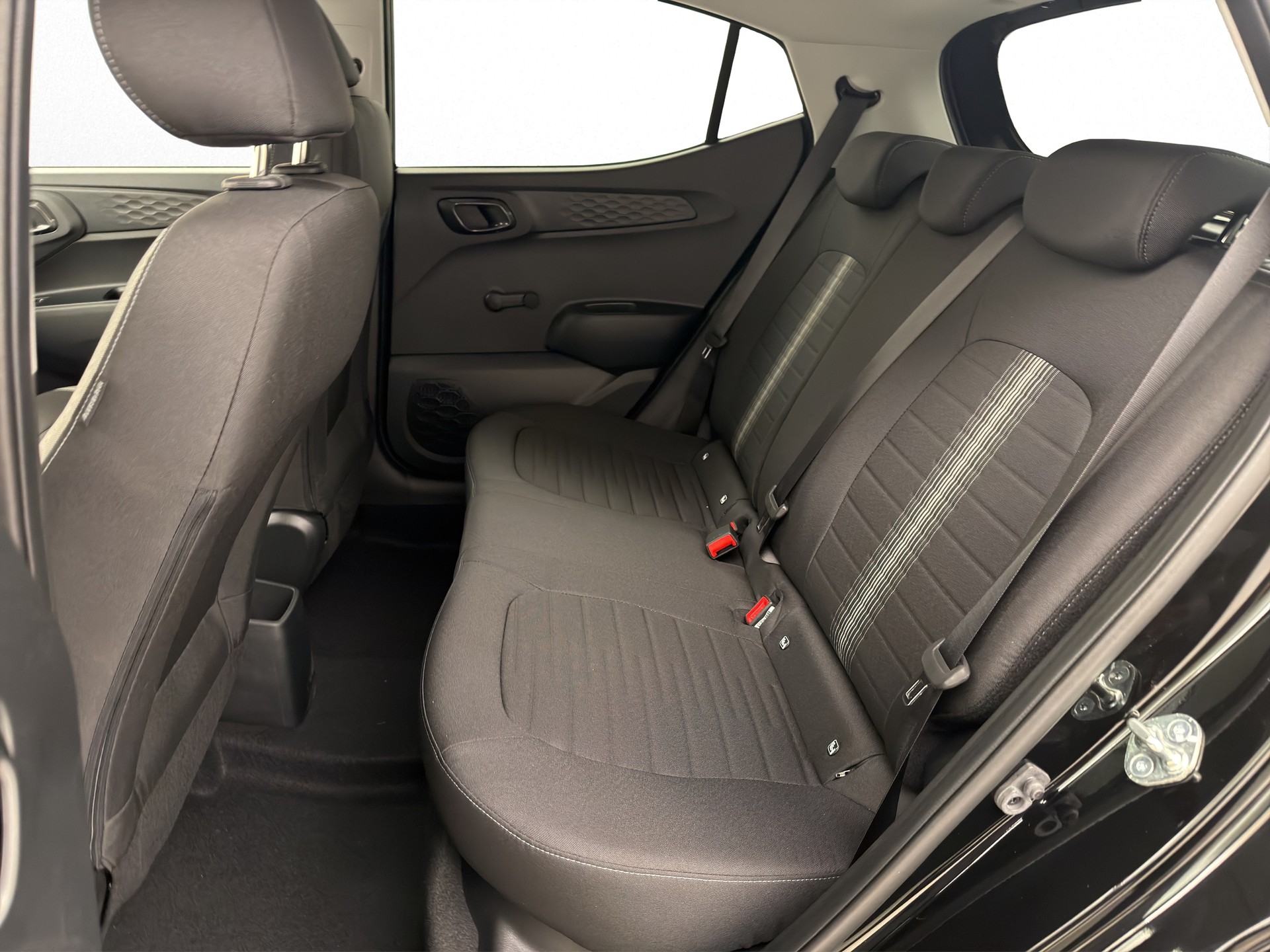 HYUNDAI i10 1.2 Amplia-image-4