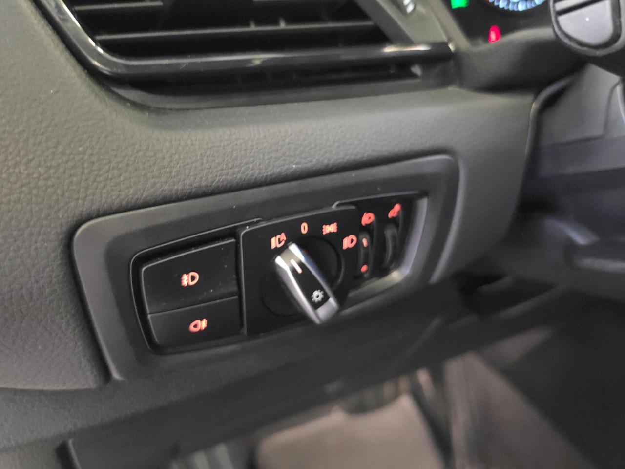 BMW 218d xDrive Gran Tourer-image-17
