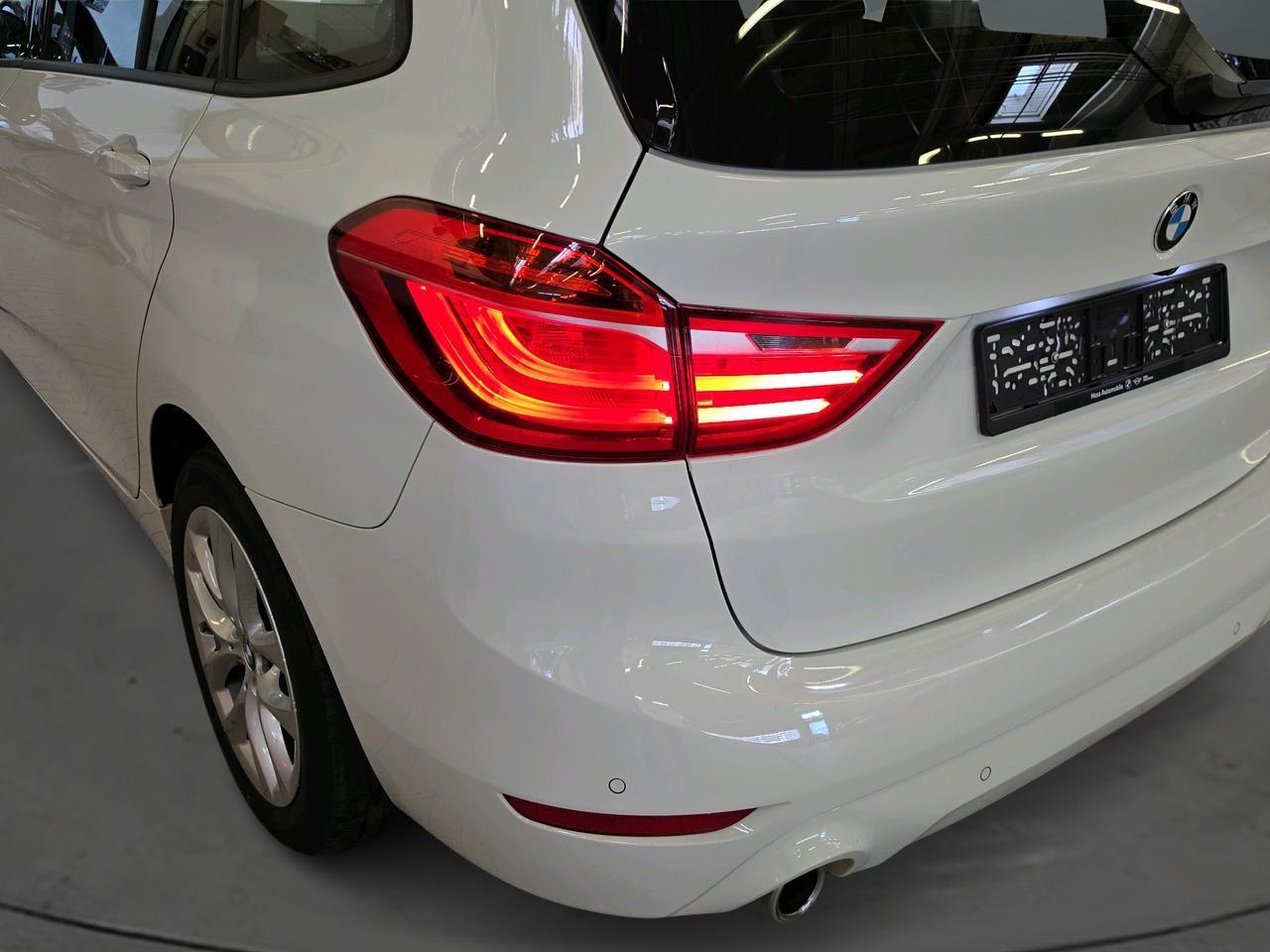 BMW 218d xDrive Gran Tourer-image-7