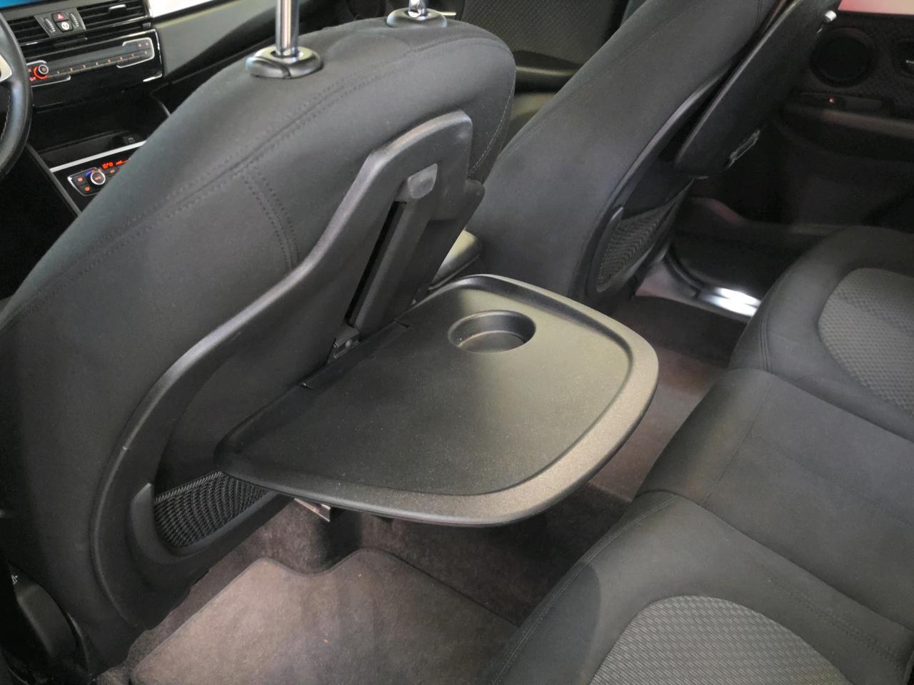 BMW 218d xDrive Gran Tourer-image-19