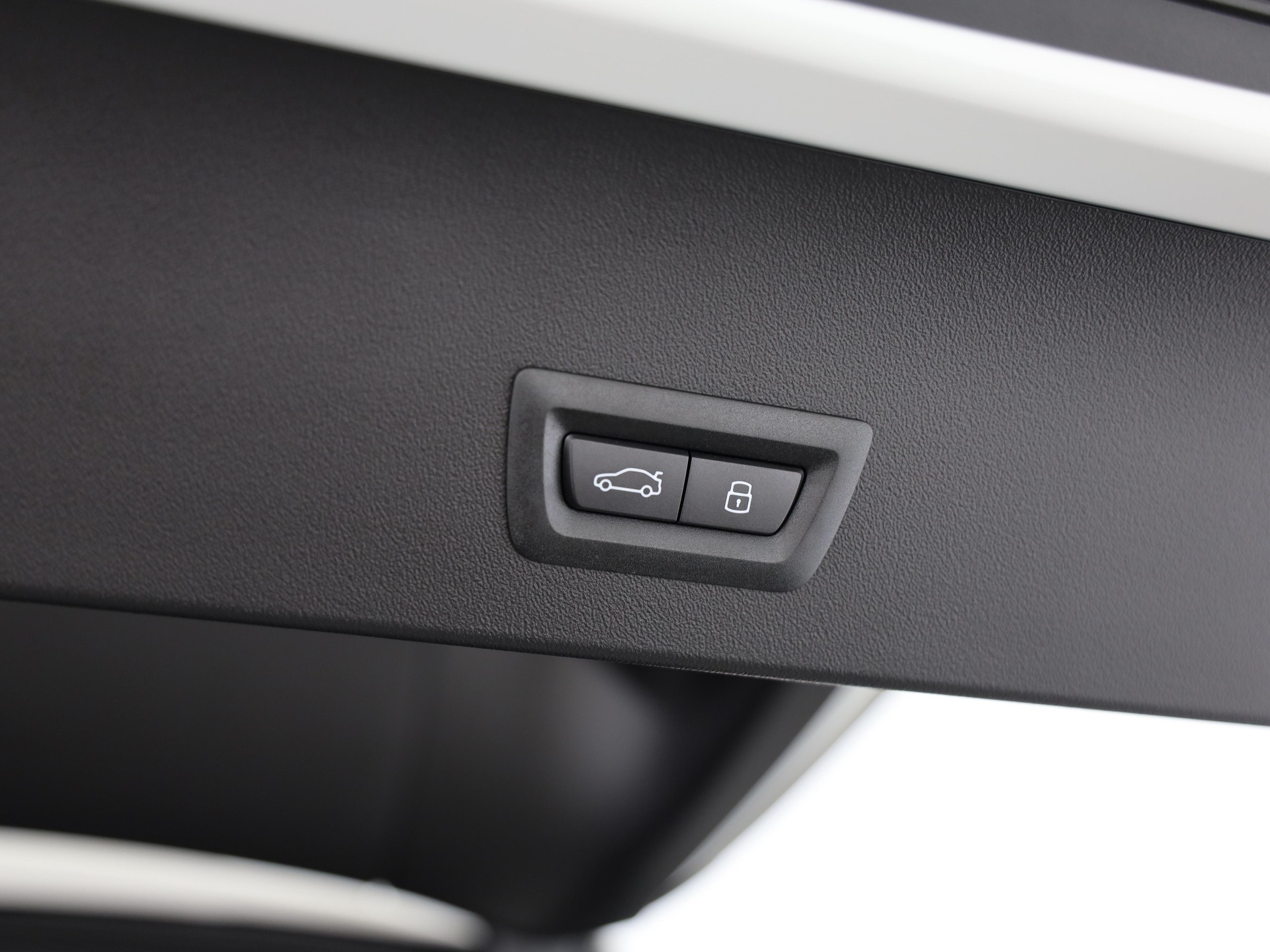 BMW X3 30e xDrive-image-8
