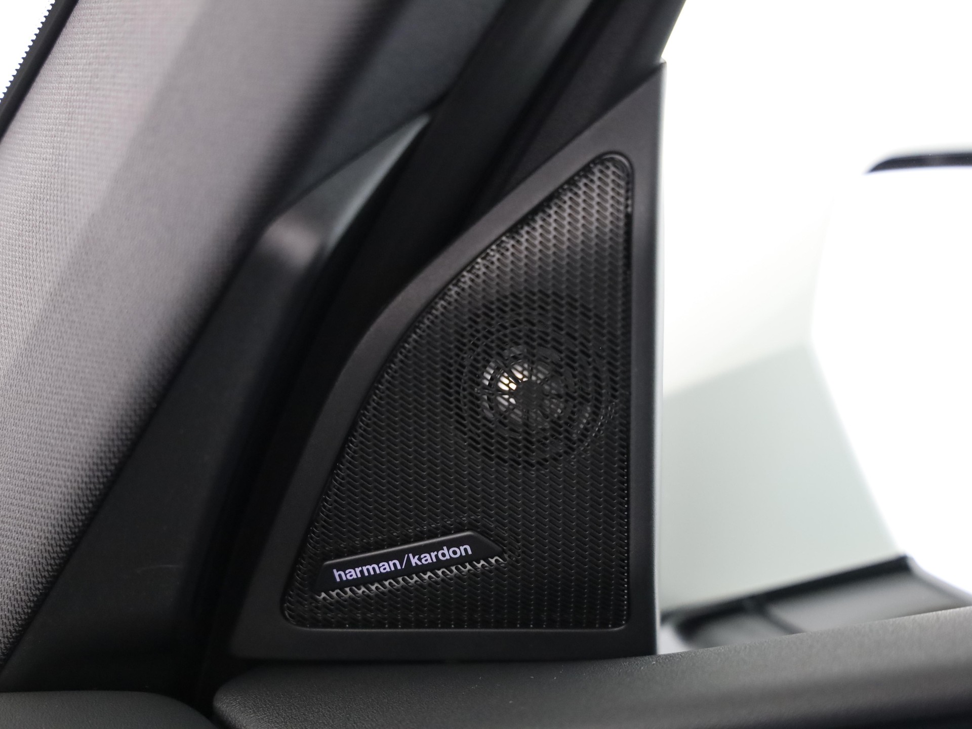 BMW X3 30e xDrive-image-11
