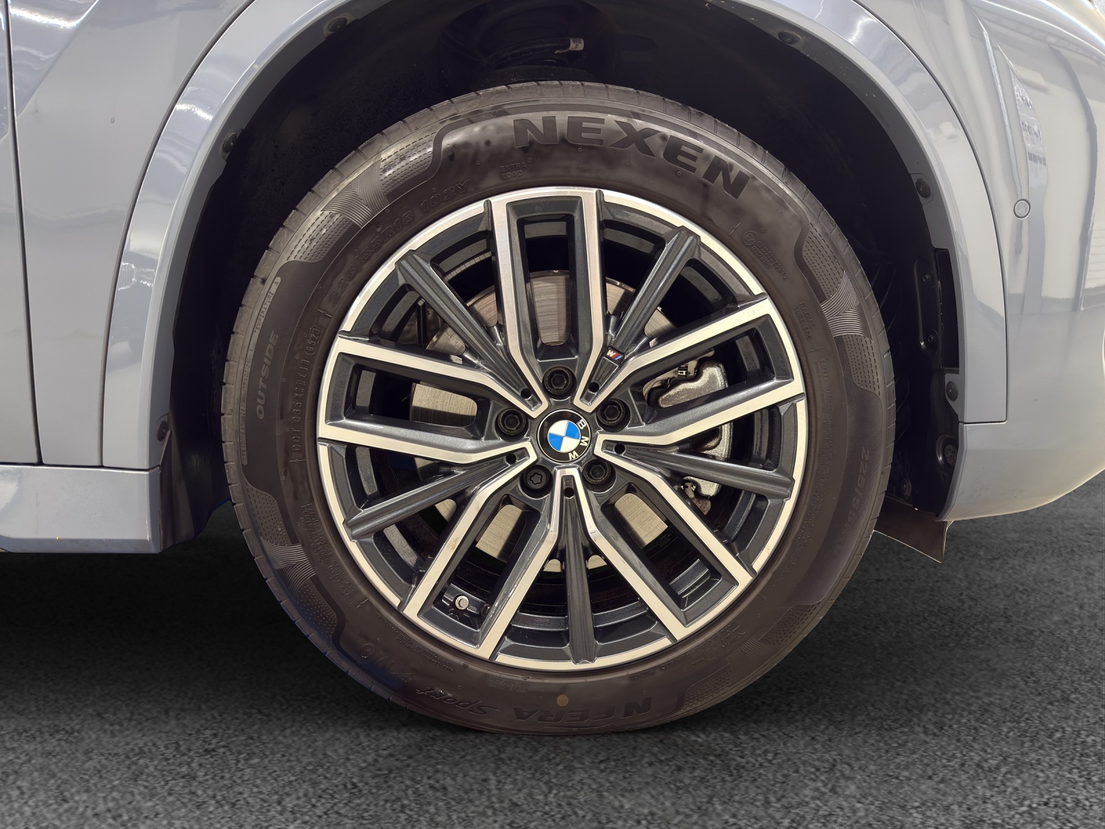 BMW X1 xDrive 23i 48V M Sport-image-11