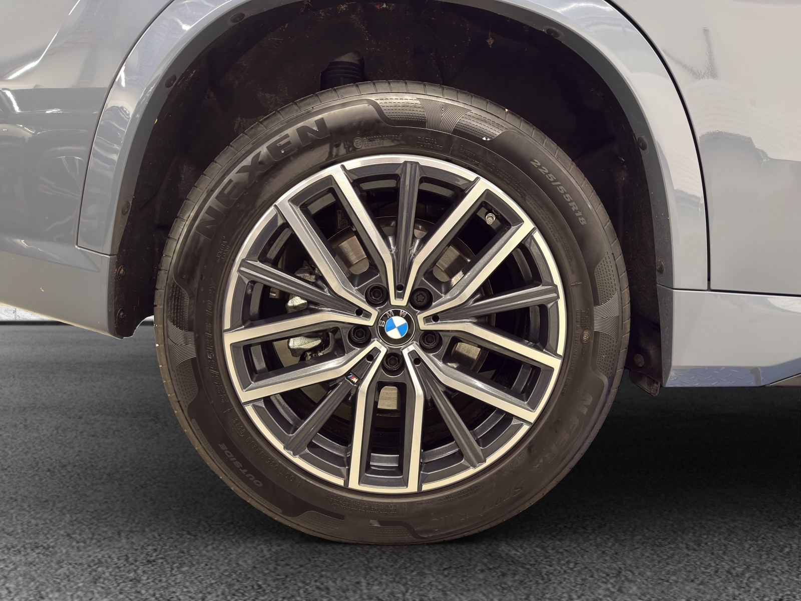 BMW X1 xDrive 23i 48V M Sport-image-10