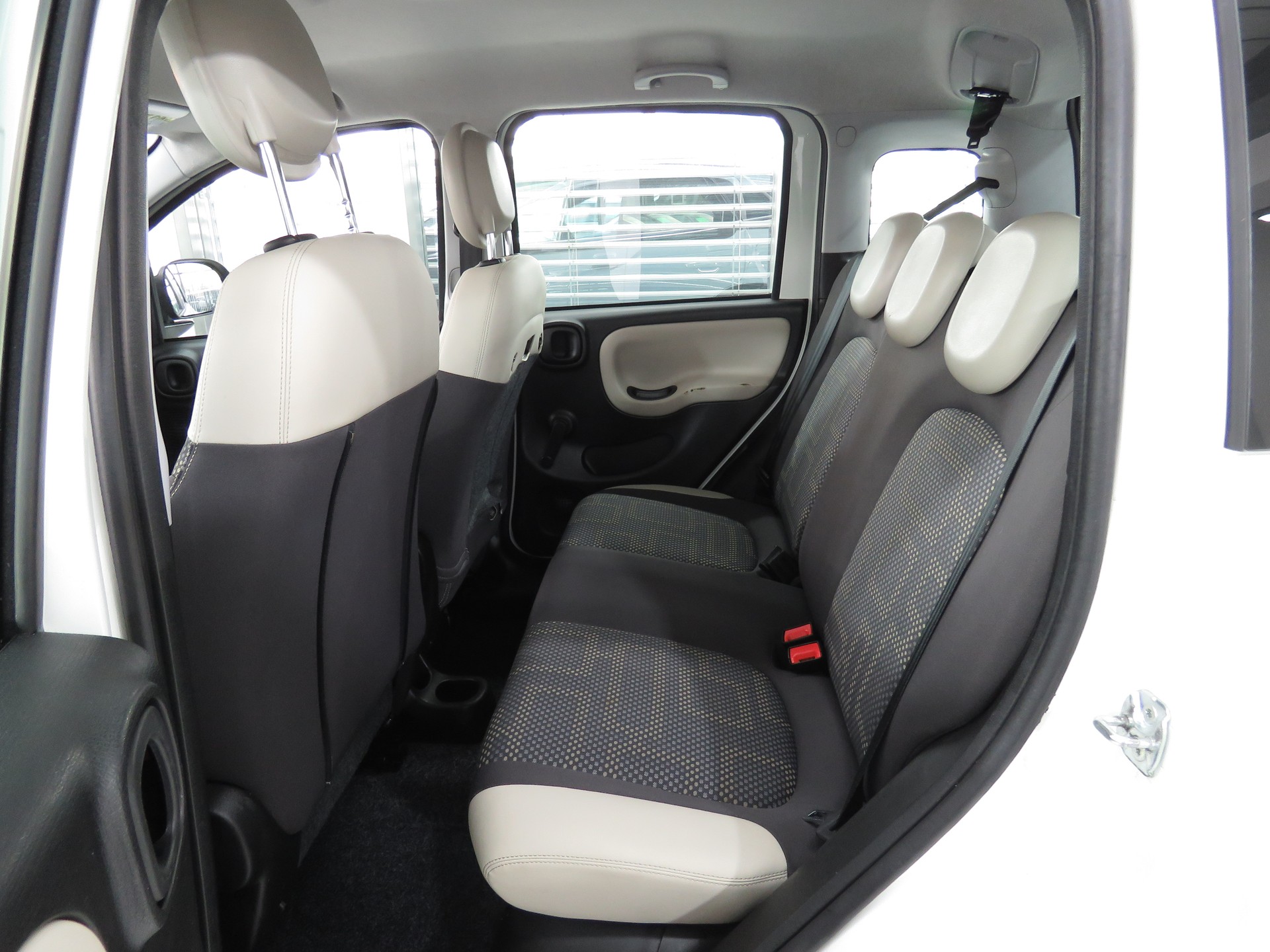 FIAT Panda 0.9 Twinair Turbo Climbing 4x4-image-8