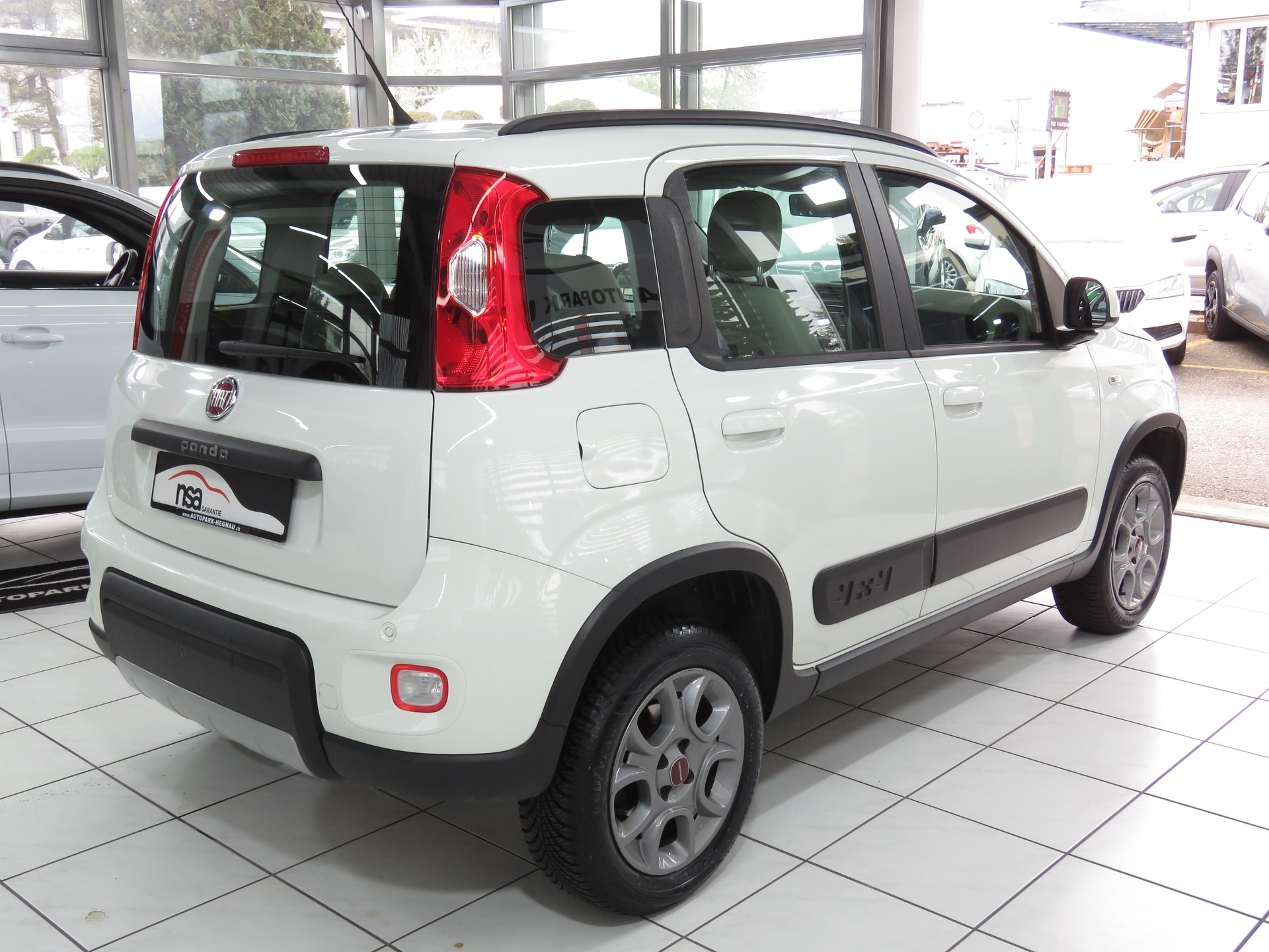 FIAT Panda 0.9 Twinair Turbo Climbing 4x4-image-3