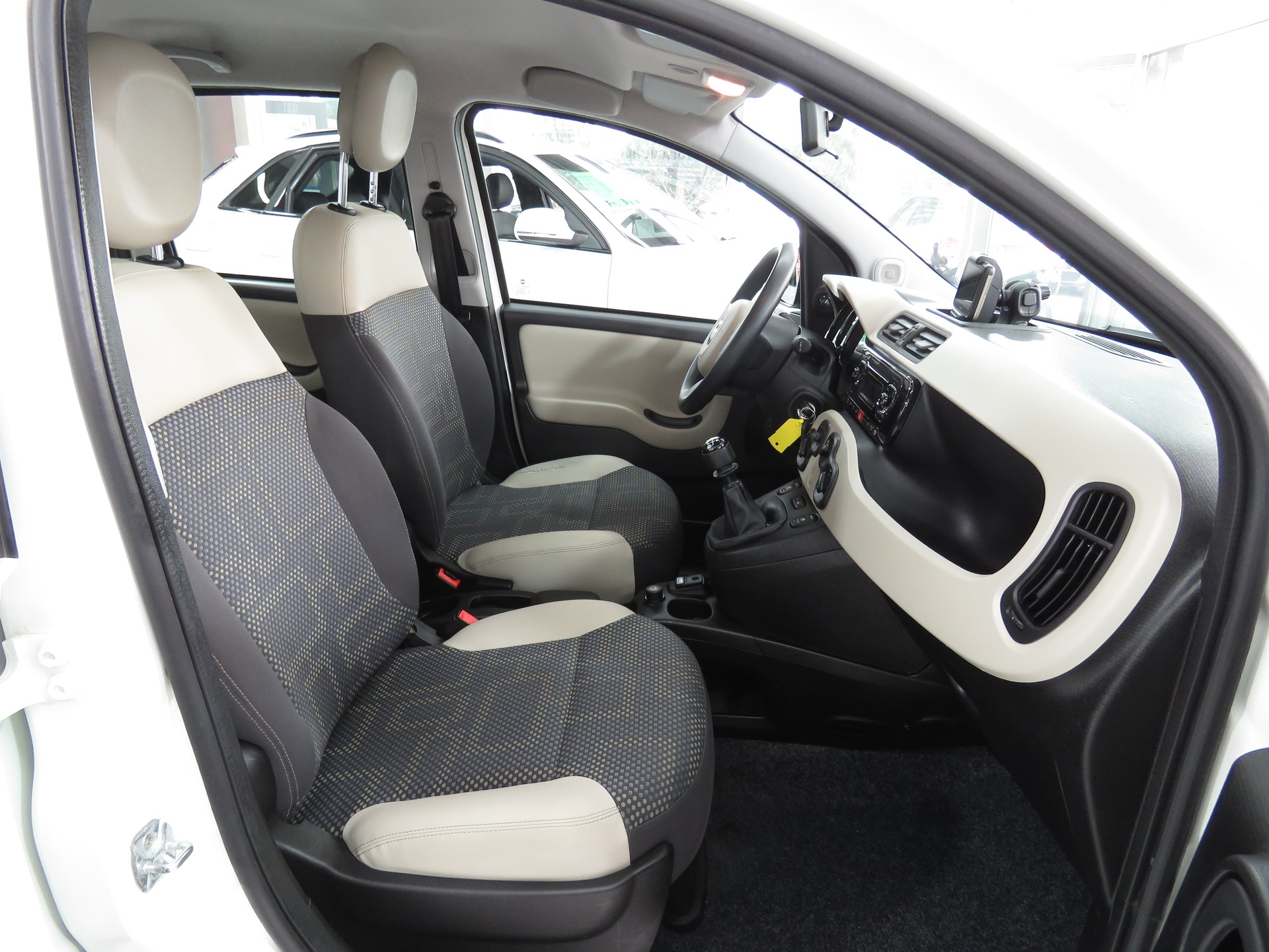 FIAT Panda 0.9 Twinair Turbo Climbing 4x4-image-11