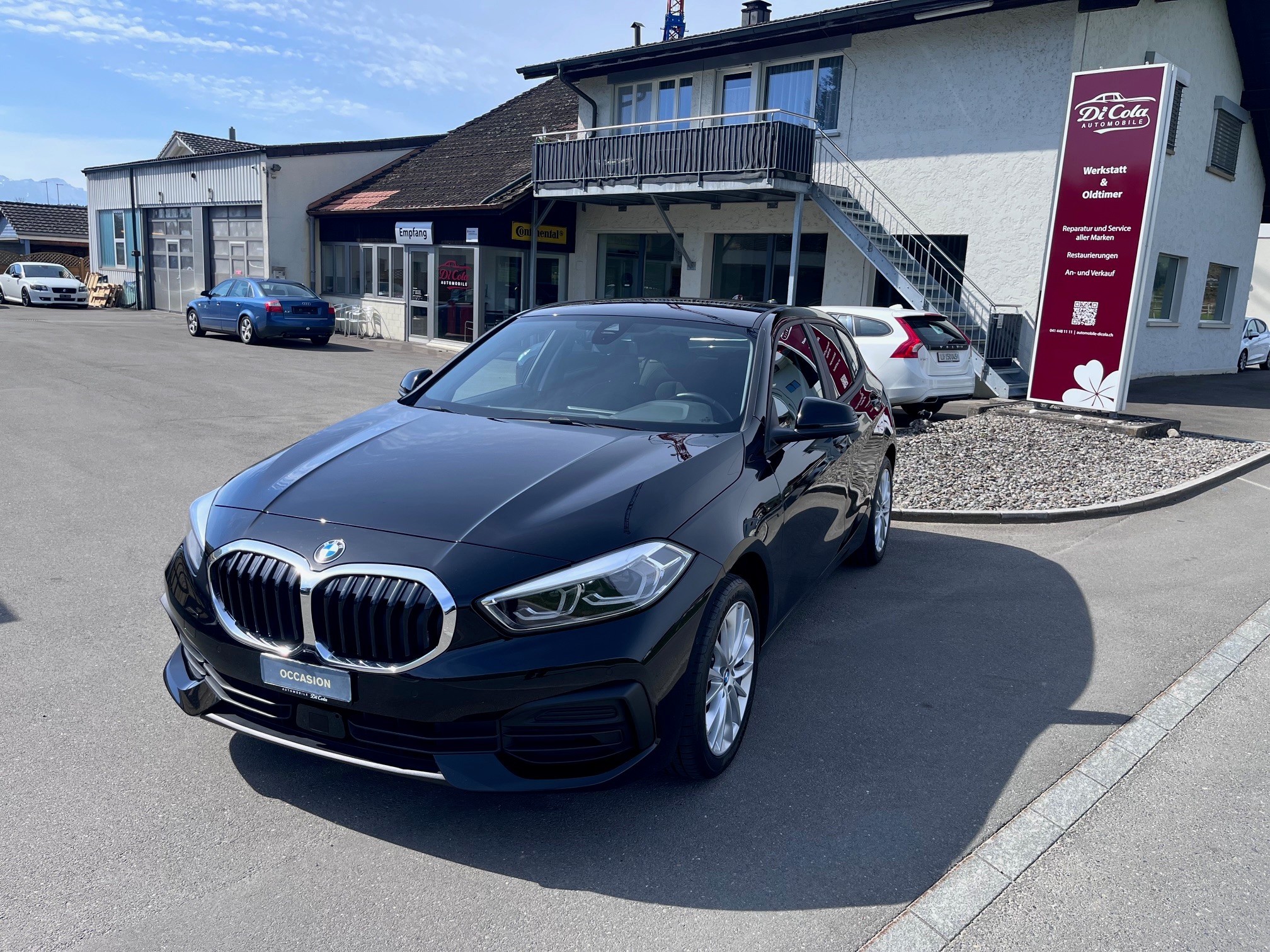 Car photo