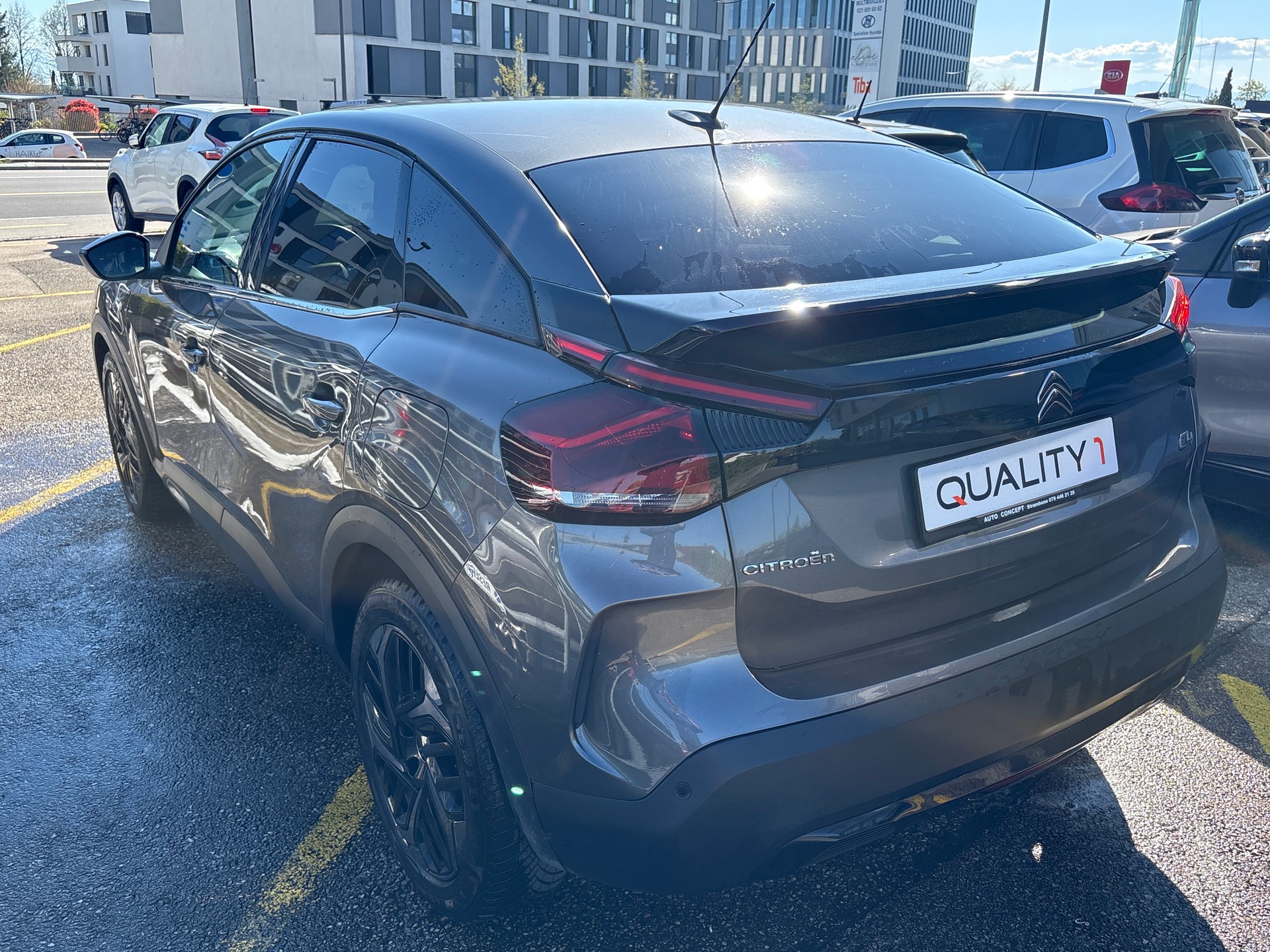 CITROEN C4 1.5 BlueHDi Shine Pack EAT8-image-4