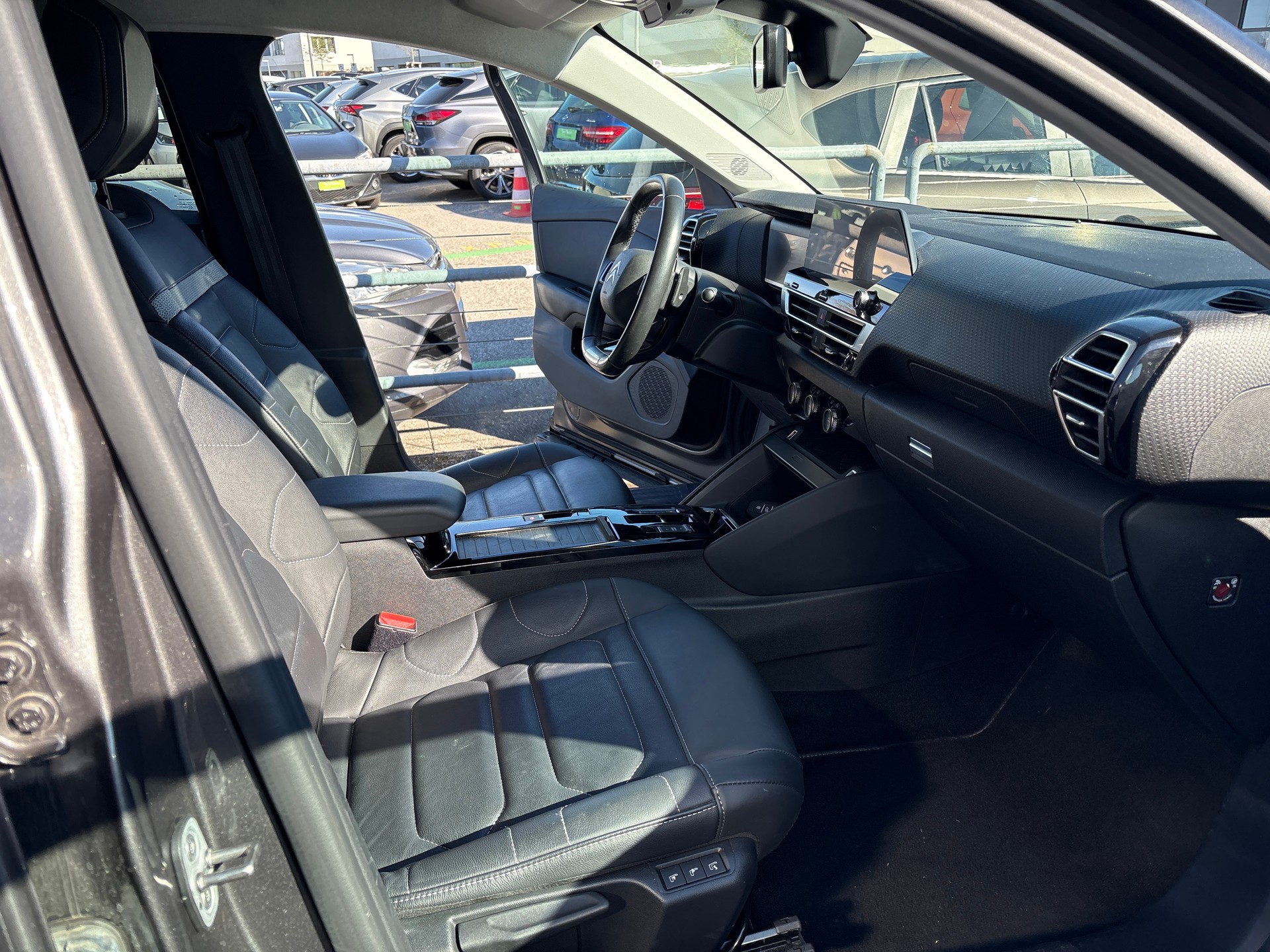 CITROEN C4 1.5 BlueHDi Shine Pack EAT8-image-7