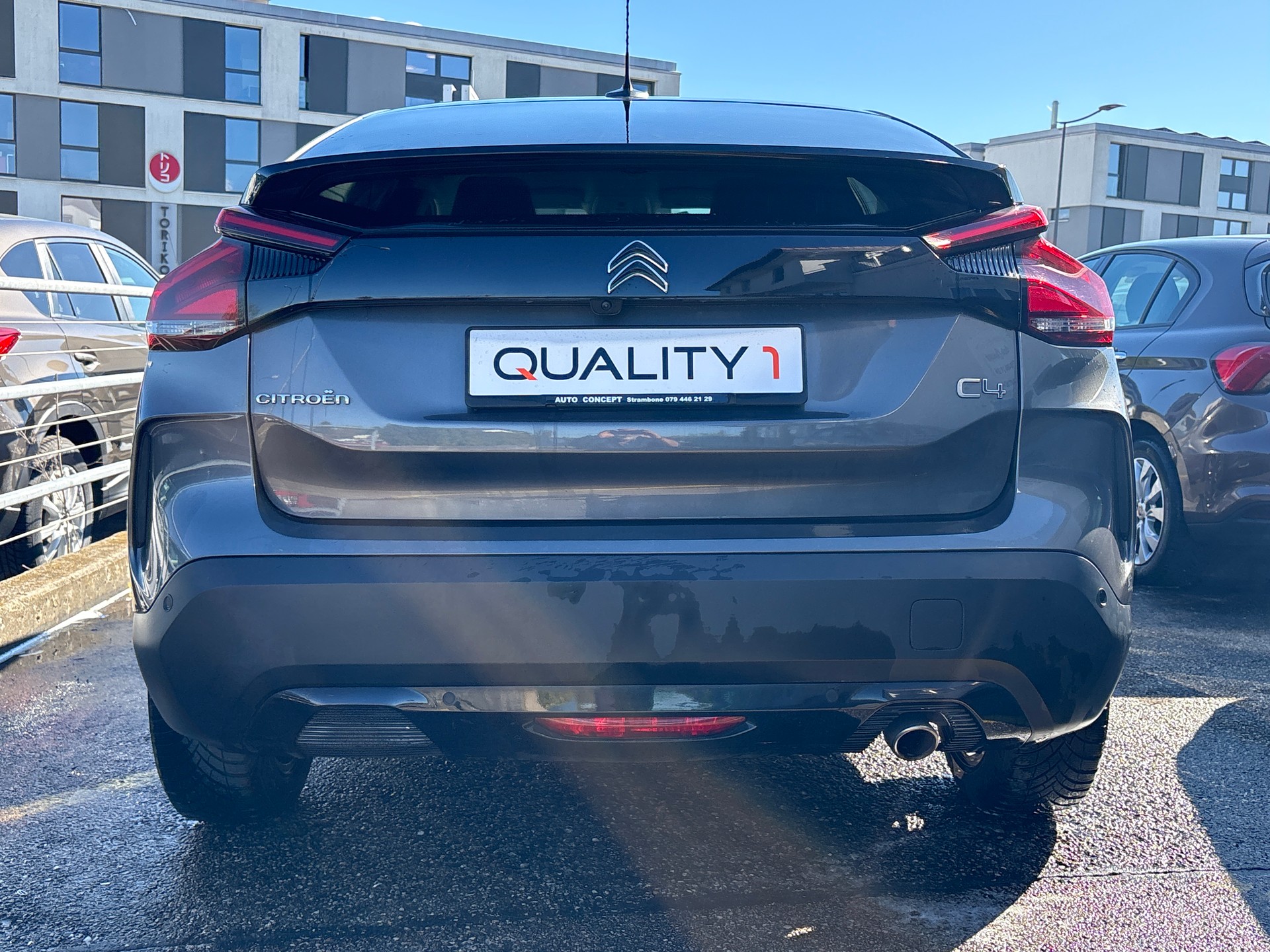 CITROEN C4 1.5 BlueHDi Shine Pack EAT8-image-5