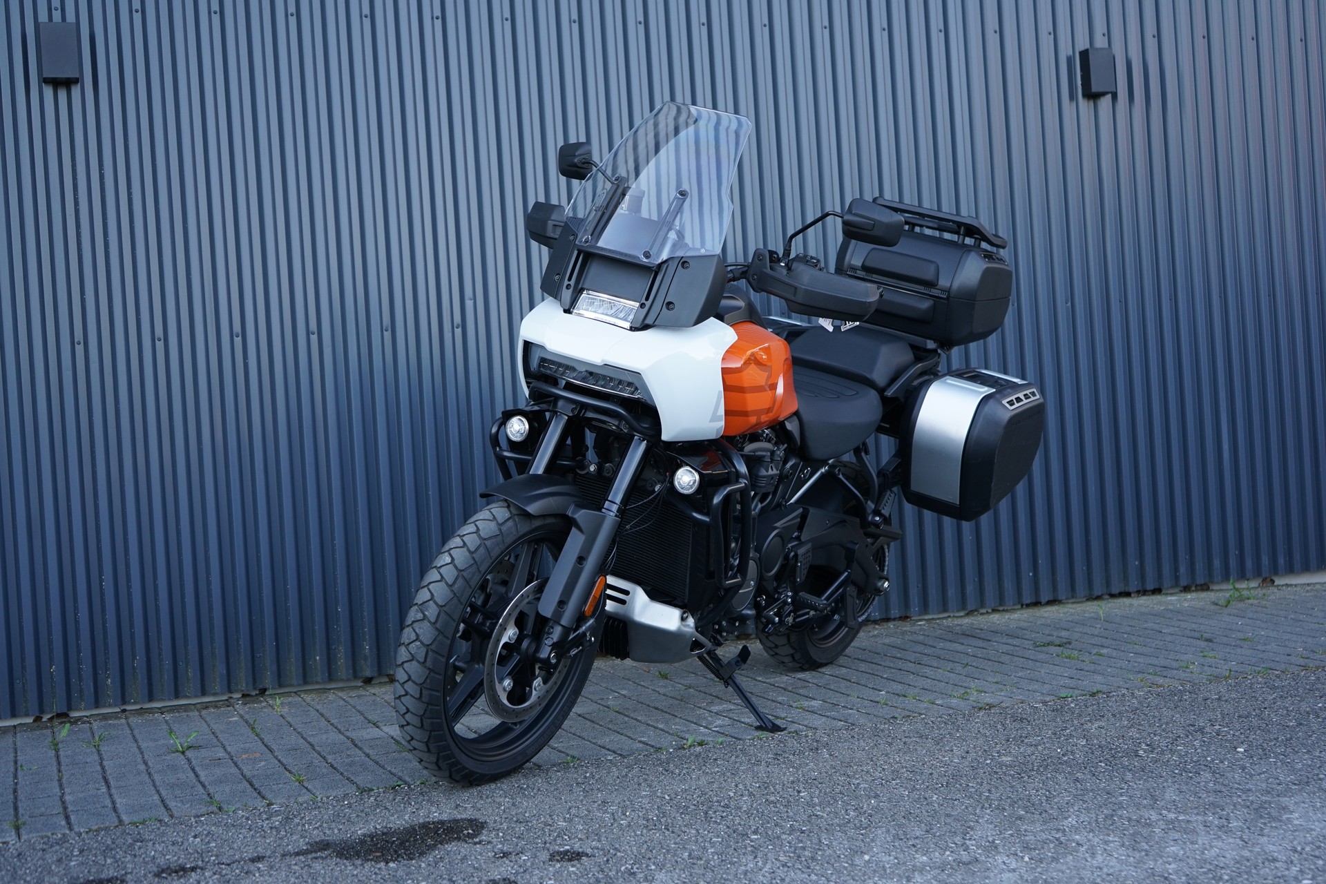 HARLEY-DAVIDSON RA Pan America 1250 Special-showroom-element-2