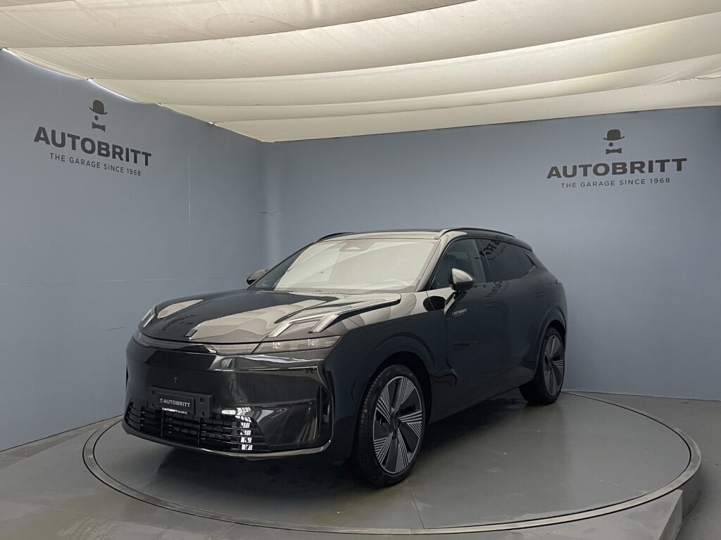 LYNK & CO 08 1.5 PHEV More