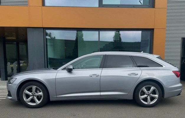 AUDI A6 Avant 40 TDI Design quattro S-tronic-image-2