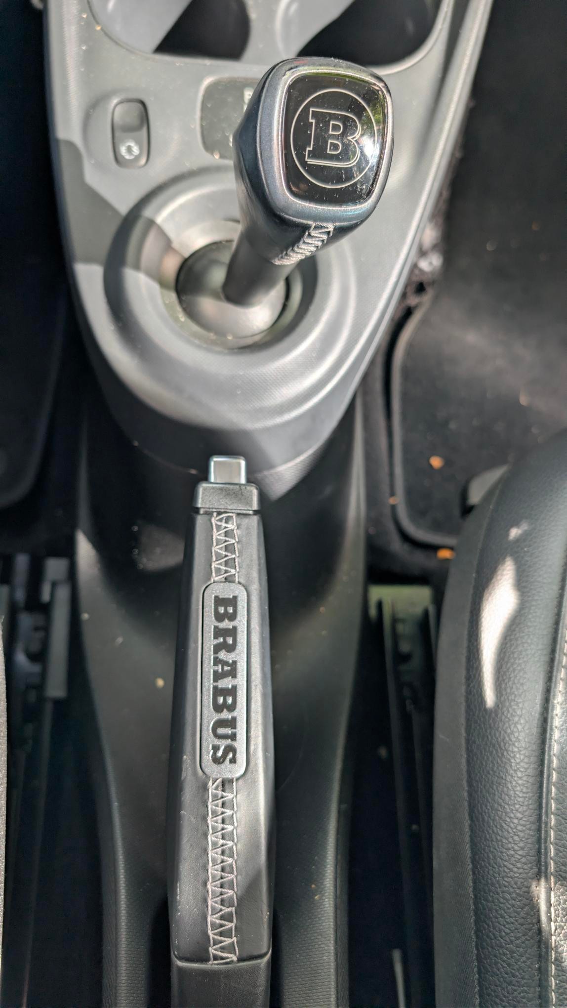 SMART fortwo Brabus Edition twinmatic-image-2