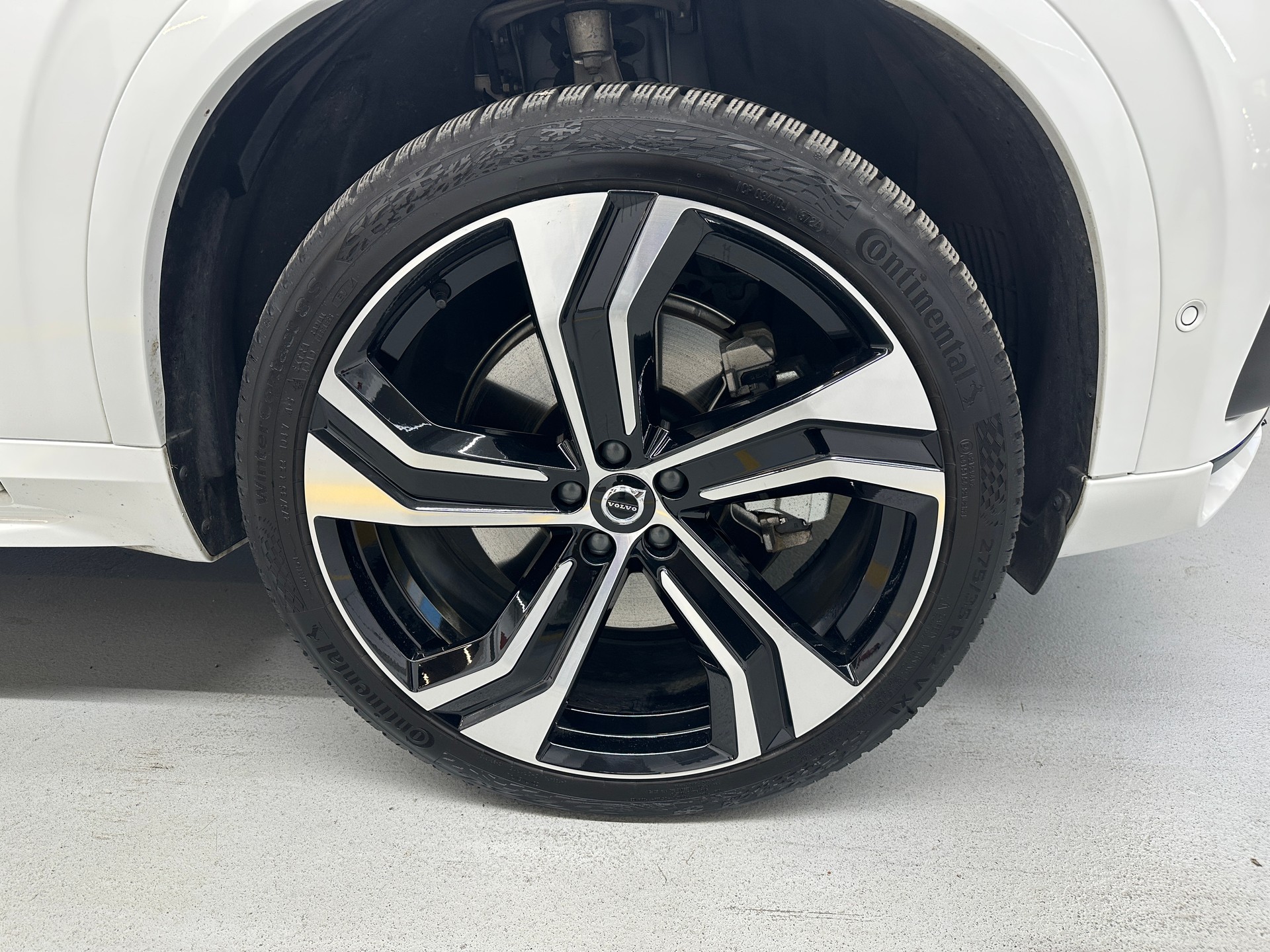 VOLVO XC90 T8 Ultra Dark-image-6