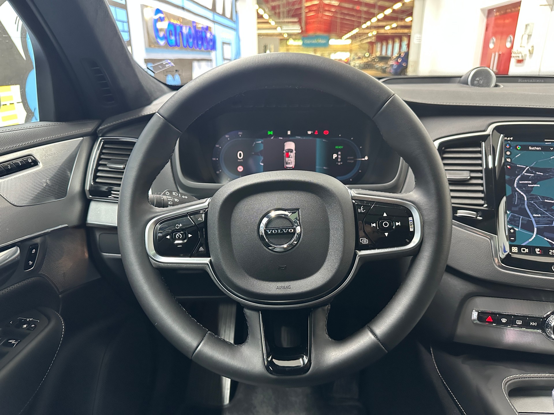 VOLVO XC90 T8 Ultra Dark-image-10