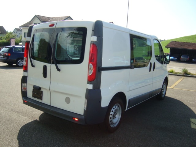 RENAULT Trafic 2.0 dCi 90 2.7t L1H1-image-4