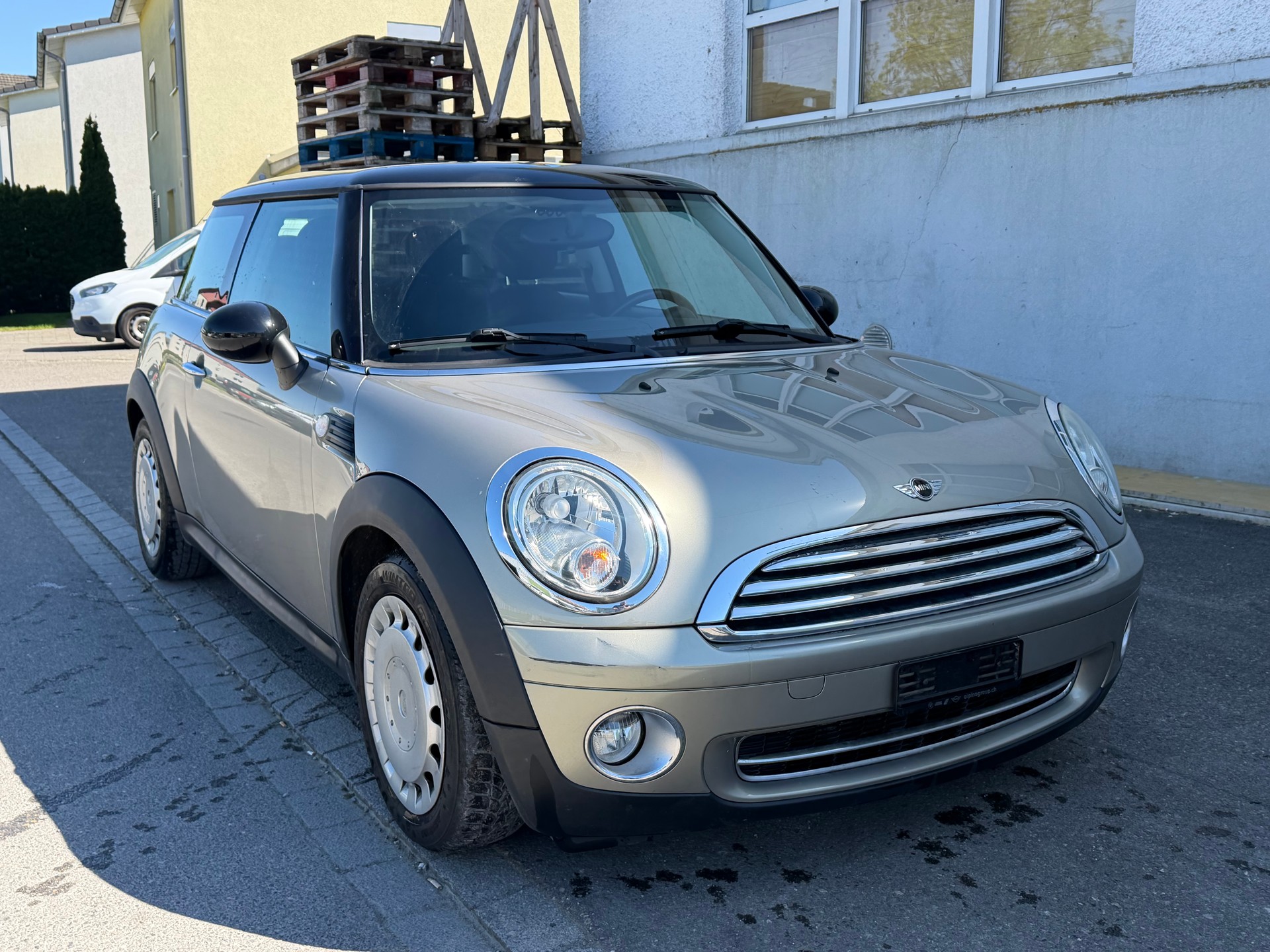 MINI Cooper-image-0
