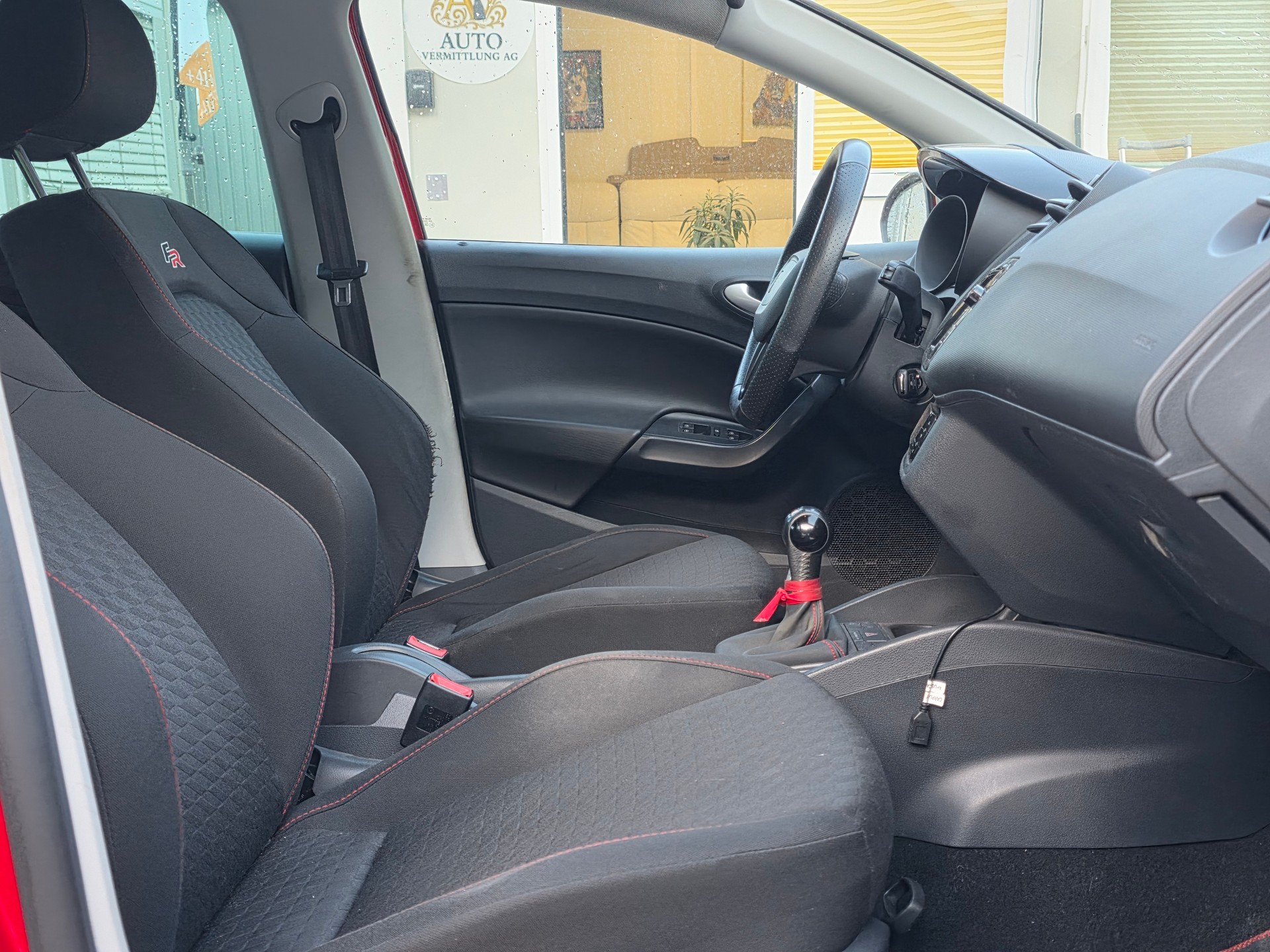 SEAT Ibiza 2.0 TDI FR Frisch ab MFK / FRISCH AB SEHR GROSSEM SERVICE / Garantie / GRATIS LIEFERUNG-image-14