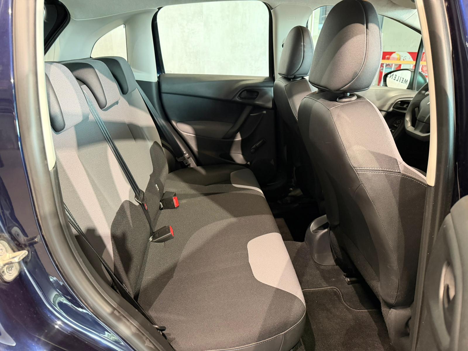 CITROEN C3 1.2i Exclusive-image-19