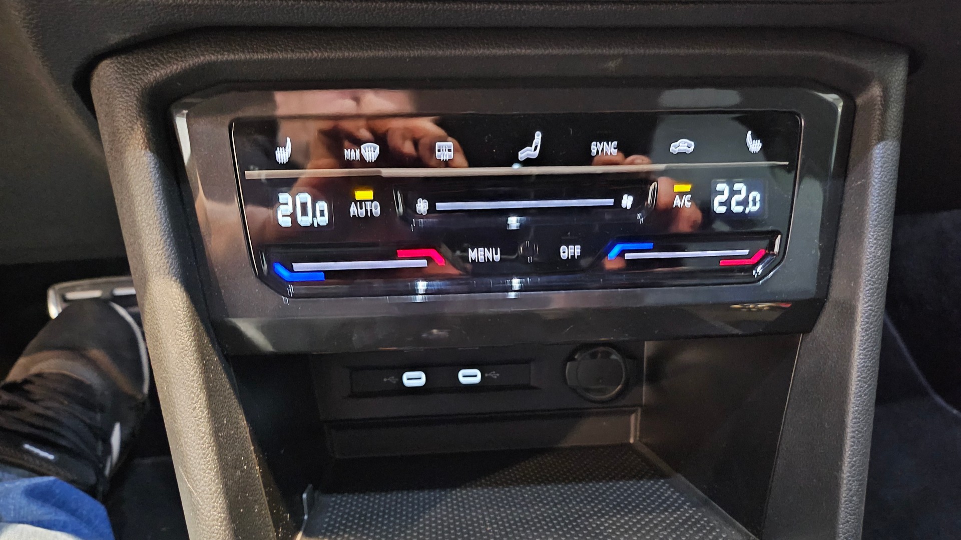 VW Tiguan 2.0TSI R 4Motion DSG-image-29