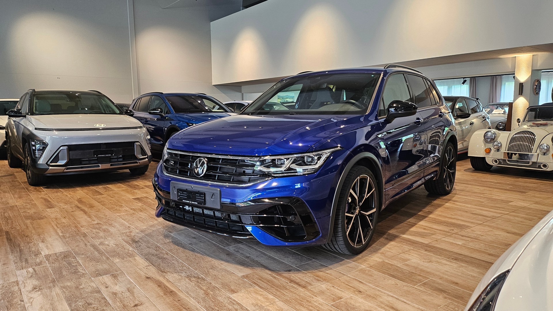 VW Tiguan 2.0TSI R 4Motion DSG-image-0