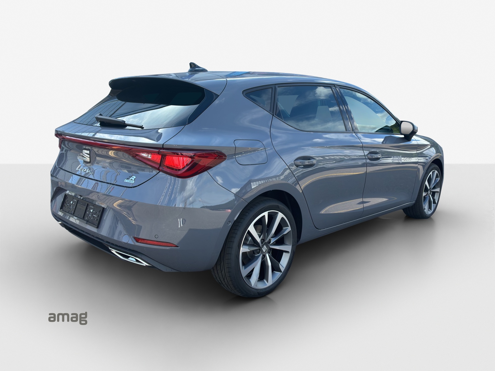 SEAT Leon 1.5 eHybrid pHEV DSG Move FR-image-3