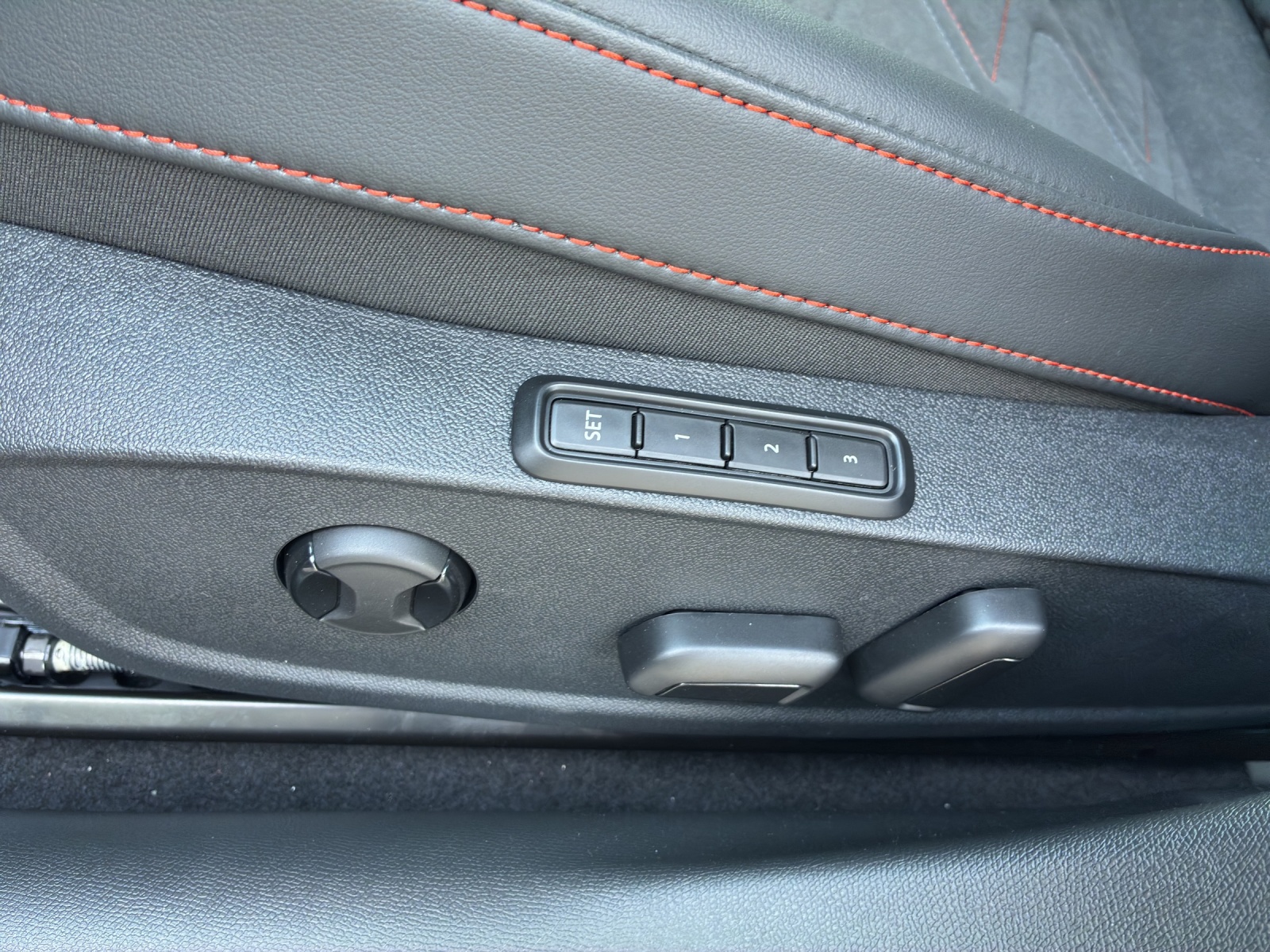 SEAT Leon 1.5 eHybrid pHEV DSG Move FR-image-13