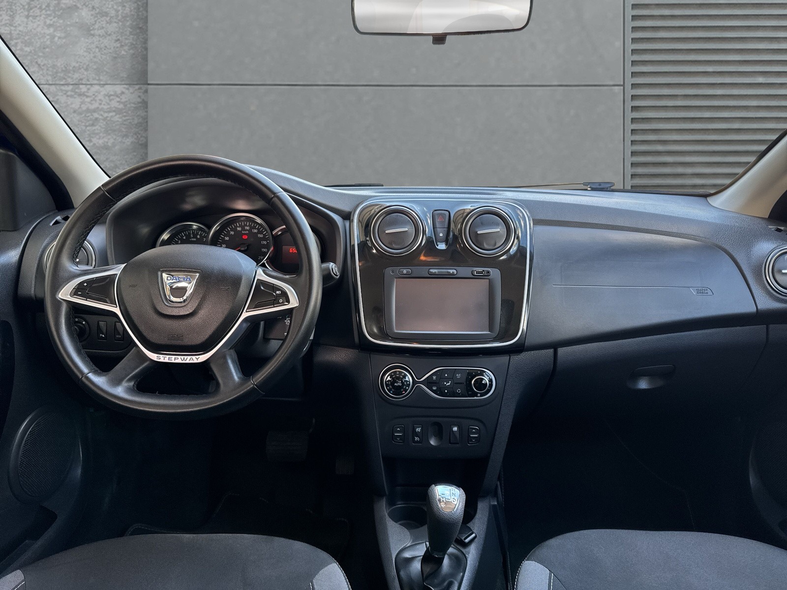 DACIA Sandero Tce 90 Stepway Unlimited Automatic-image-12