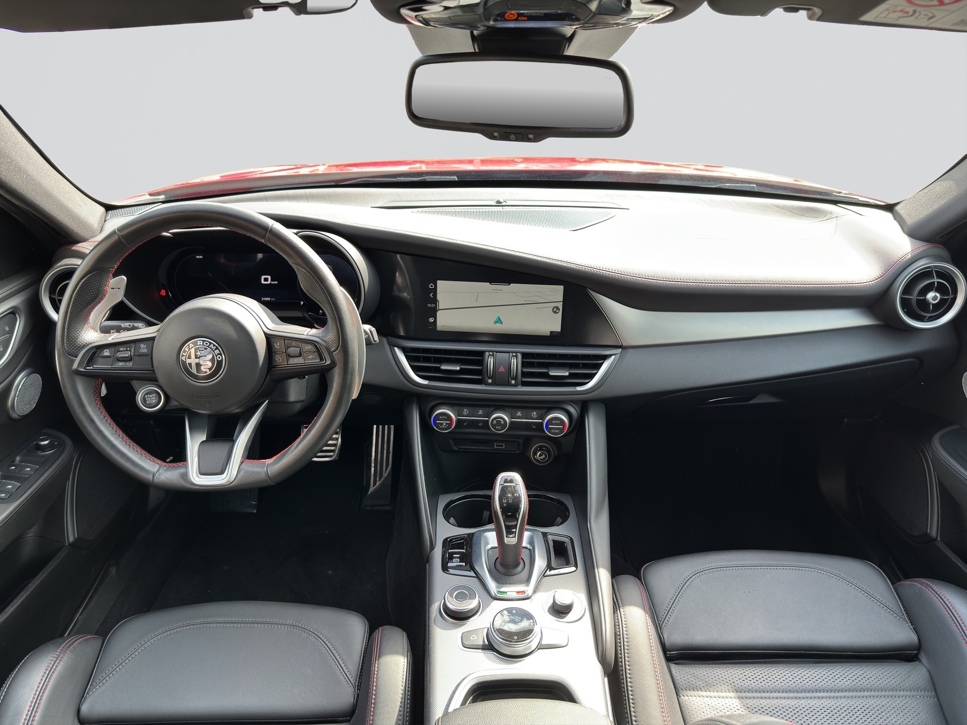 ALFA ROMEO Giulia 2.0 Competizione Q4 AT8-image-15