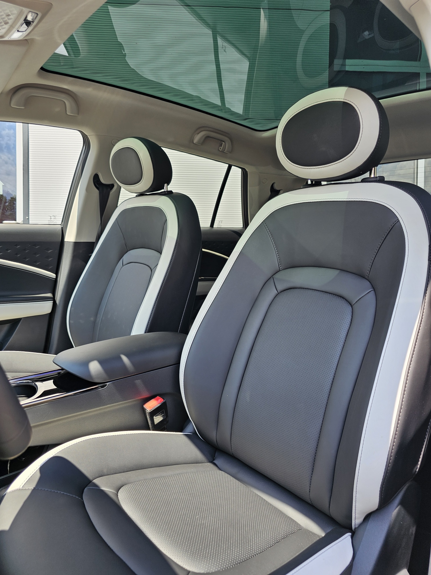 JAC E30X 51 kWh Flagship Pro+-image-12