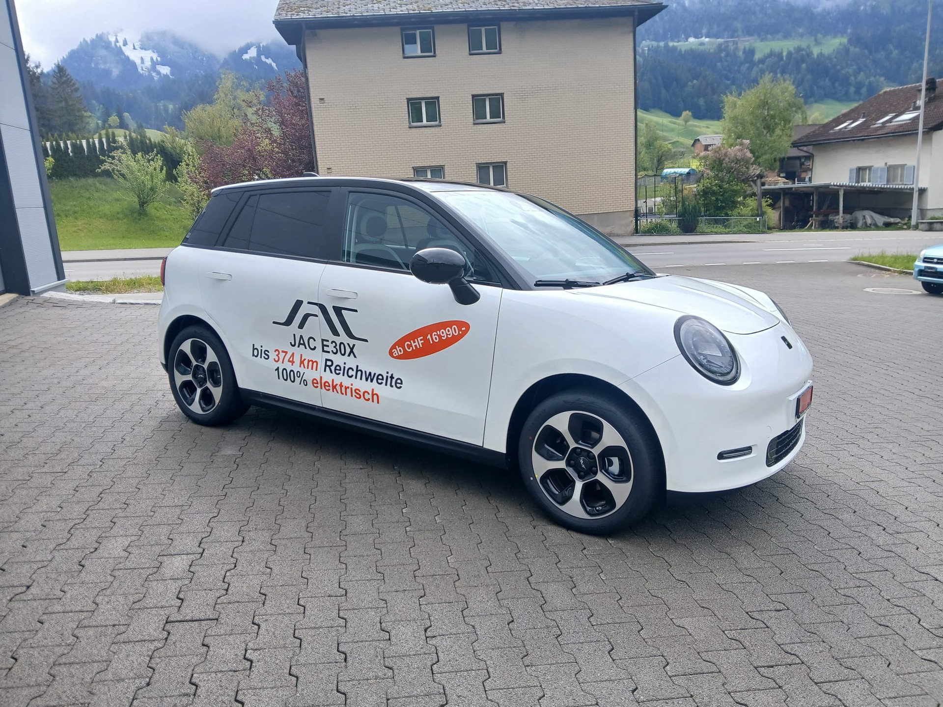 JAC E30X 51 kWh Flagship Pro+