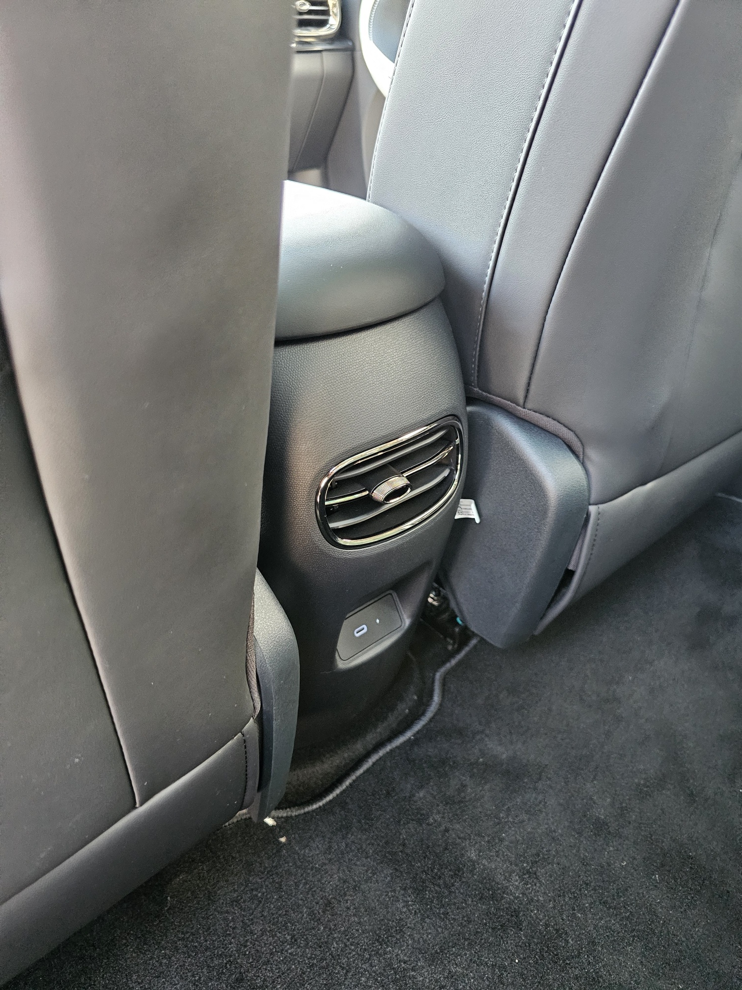 JAC E30X 51 kWh Flagship Pro+-image-14