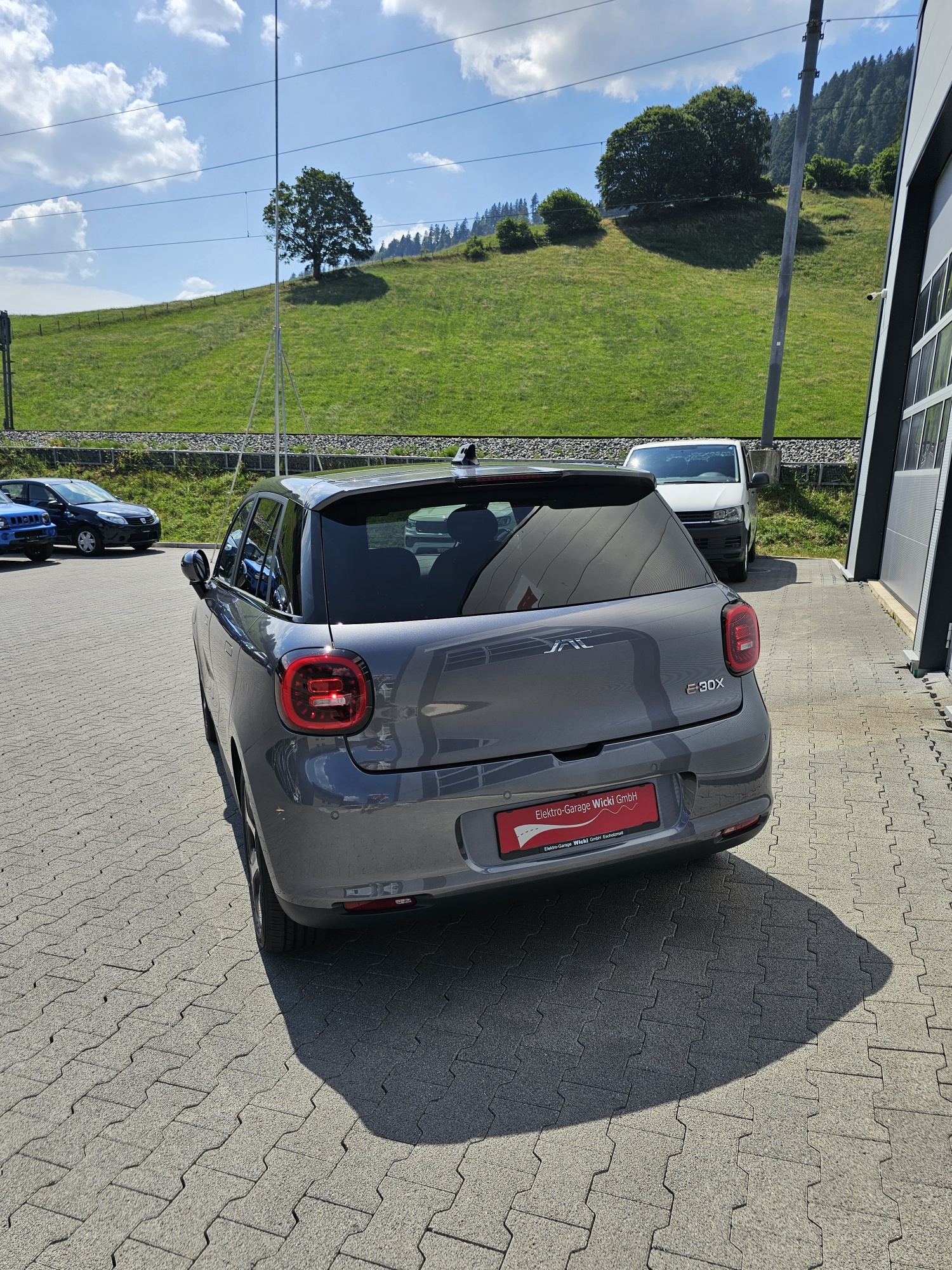 JAC E30X 51 kWh Flagship Pro+-image-3