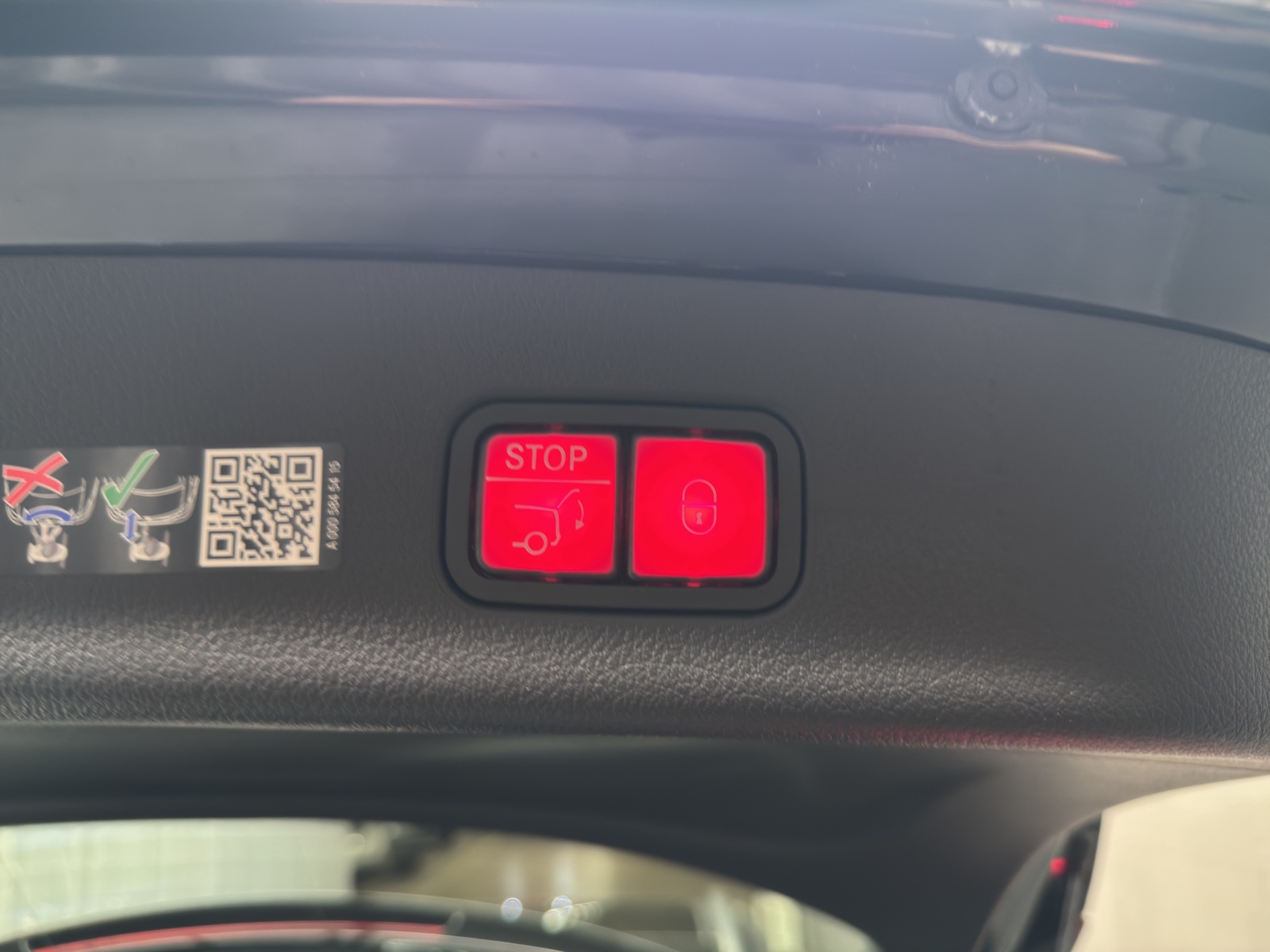 MERCEDES-BENZ GLC 450 d AMG Line 4Matic-image-11