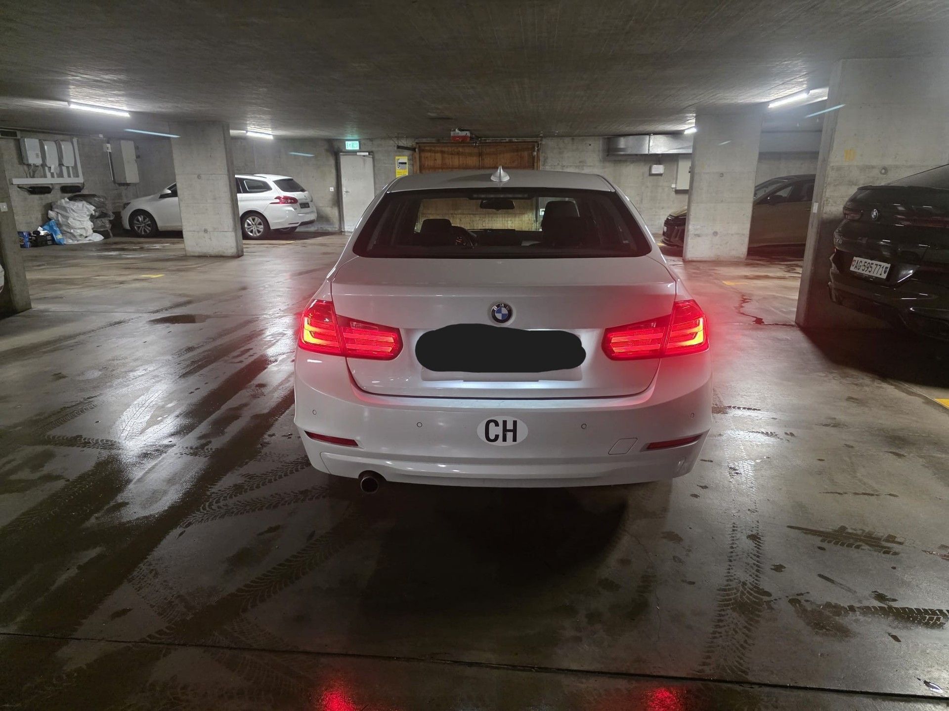 BMW 320d xDrive-image-2