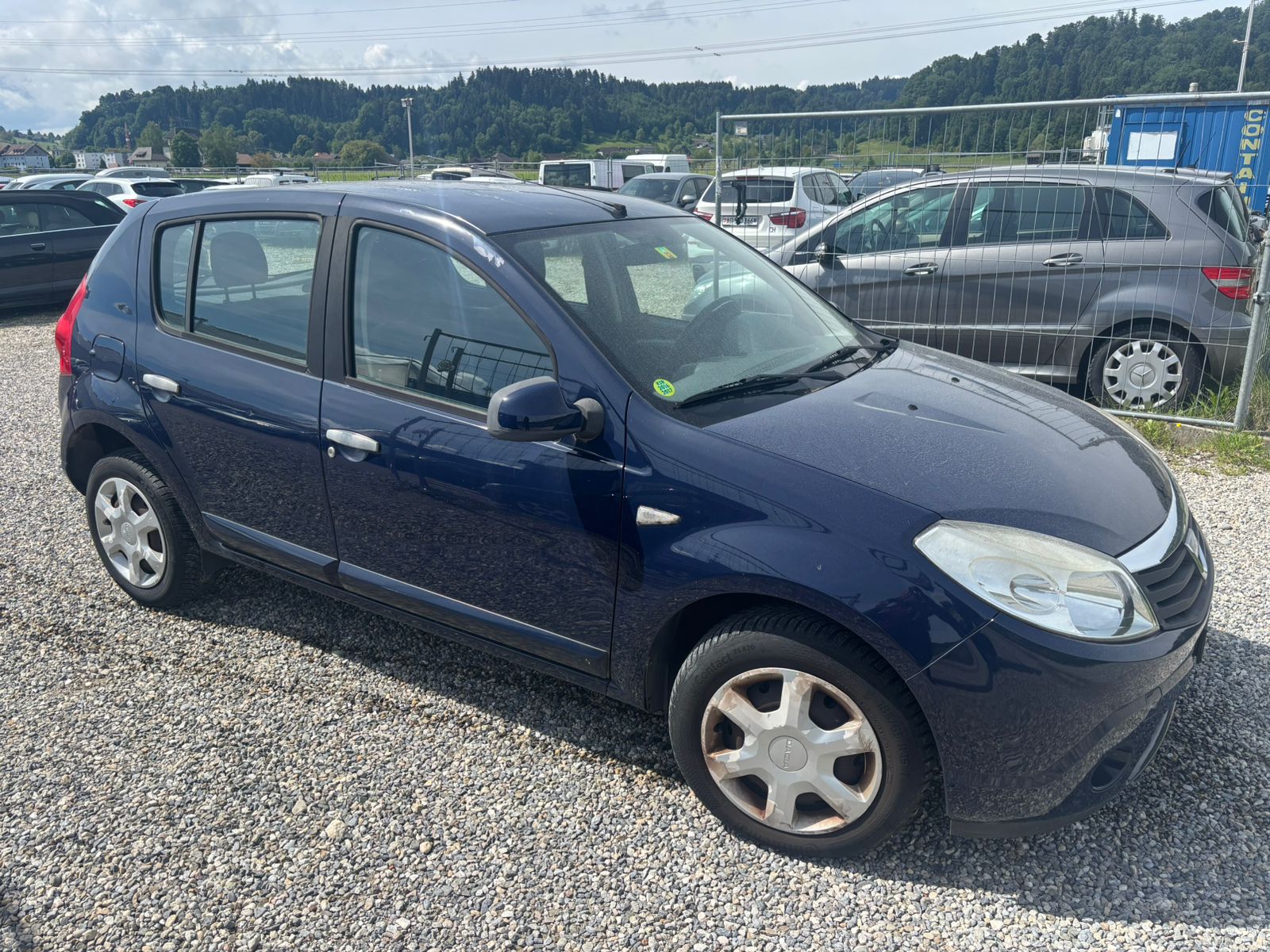 DACIA Sandero 1.6 Lauréate-image-2