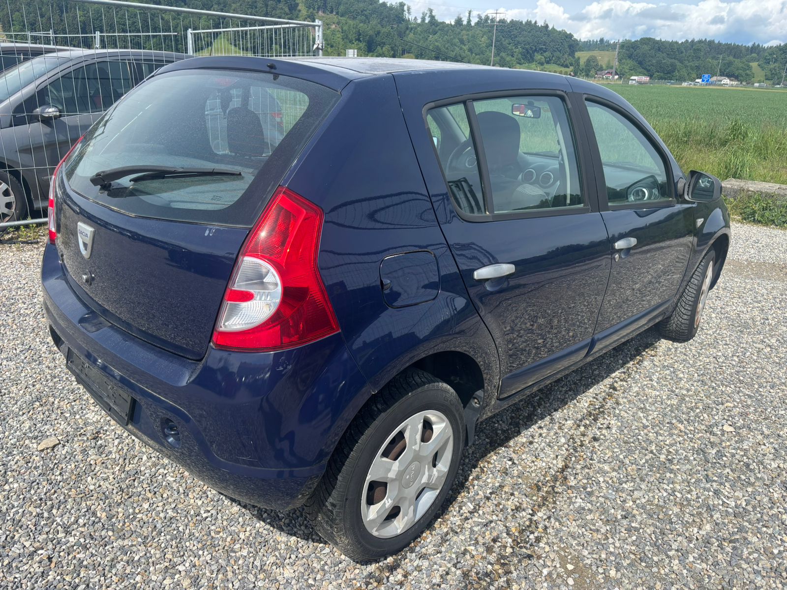 DACIA Sandero 1.6 Lauréate-image-3