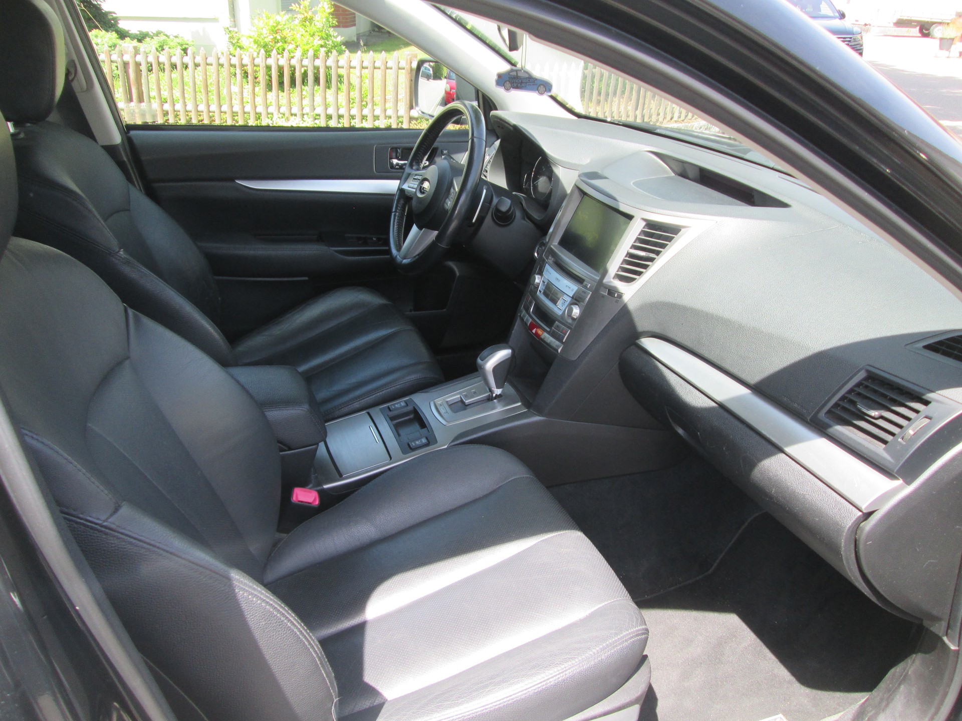 SUBARU Outback 2.5i Limited AWD Lineartronic-image-10