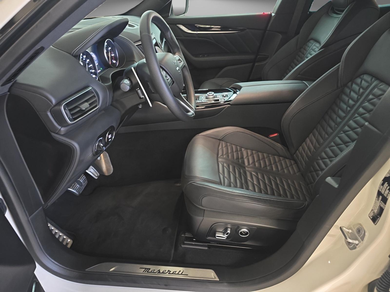 MASERATI Levante 3.0 V6 Modena-image-10