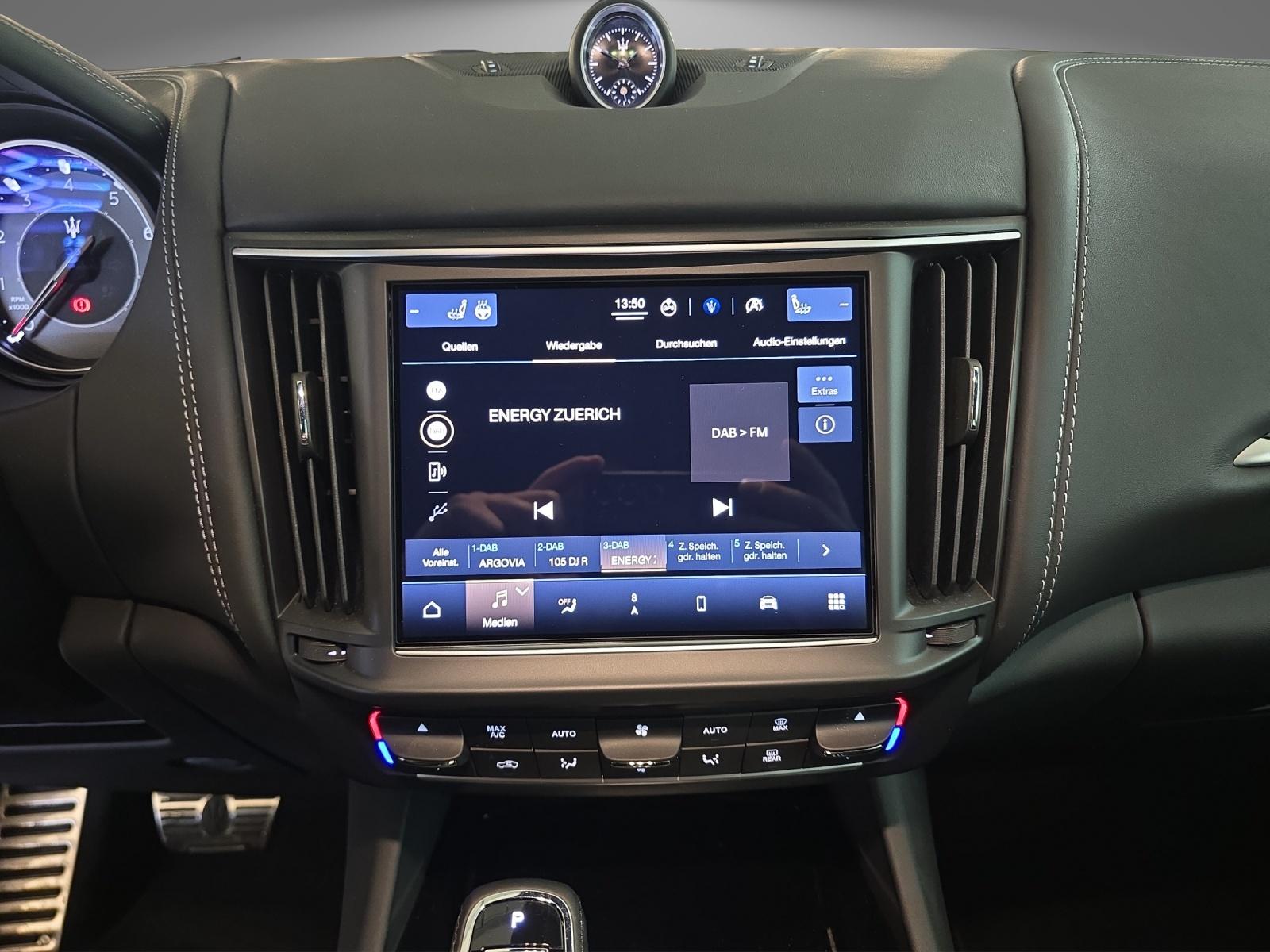 MASERATI Levante 3.0 V6 Modena-image-15
