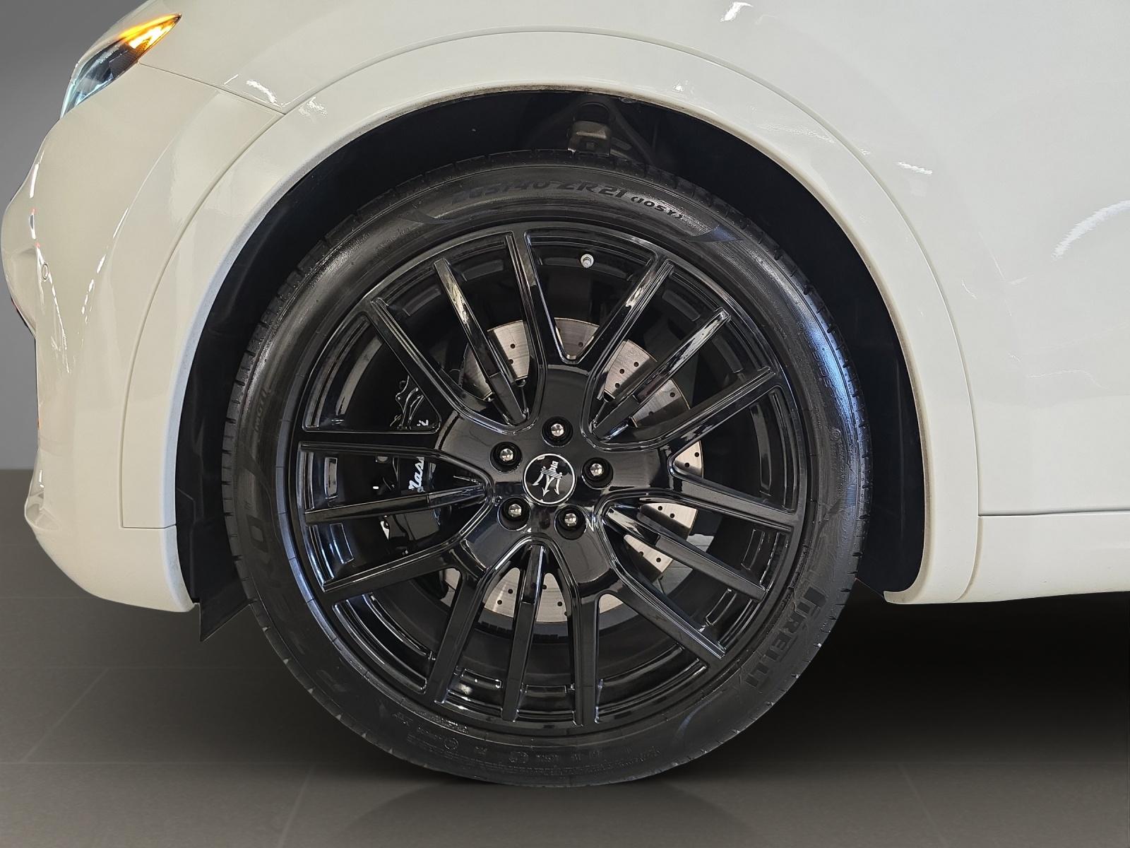 MASERATI Levante 3.0 V6 Modena-image-16