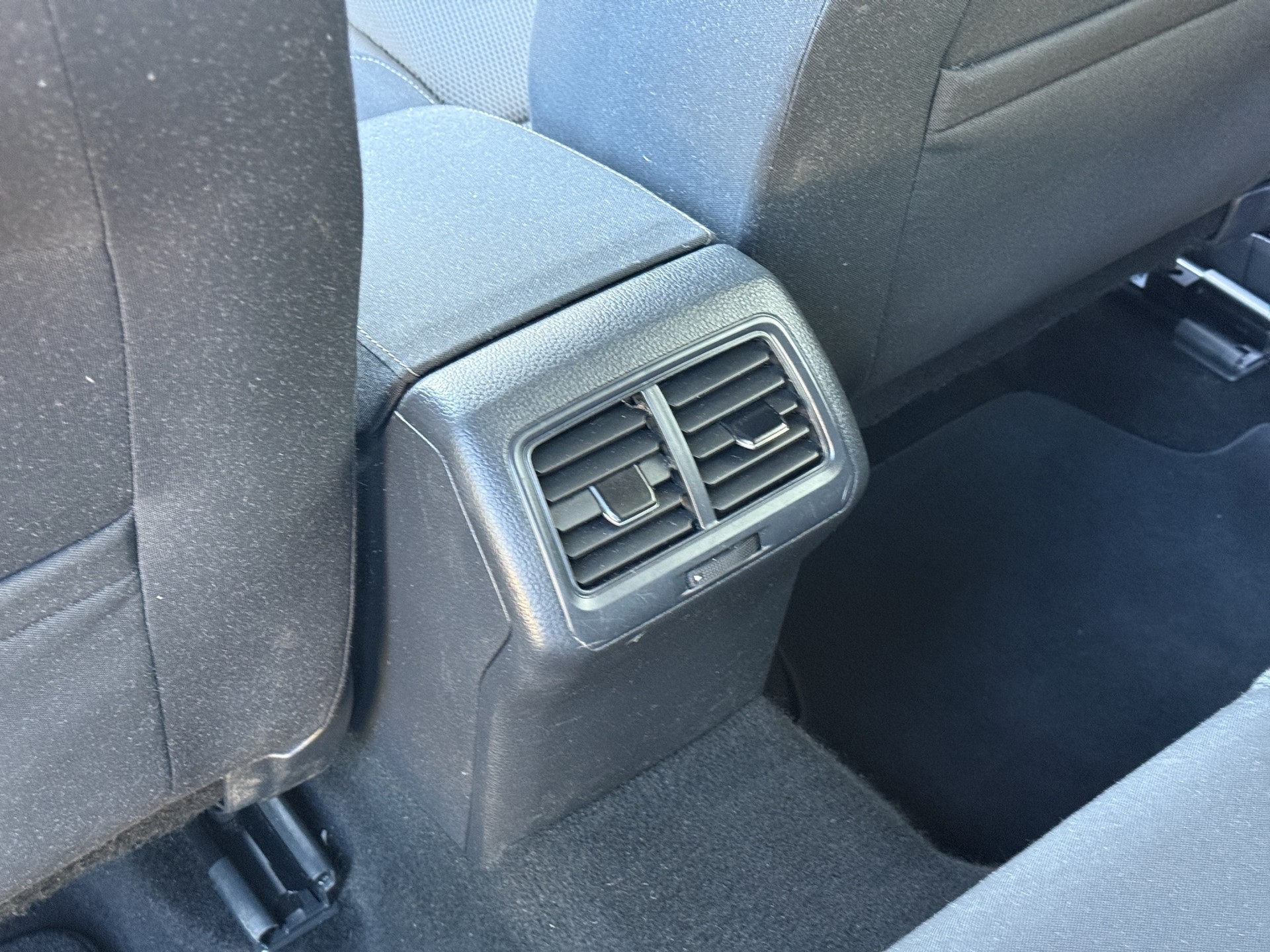 VW Golf Variant 1.2 TSI Comfort-image-16