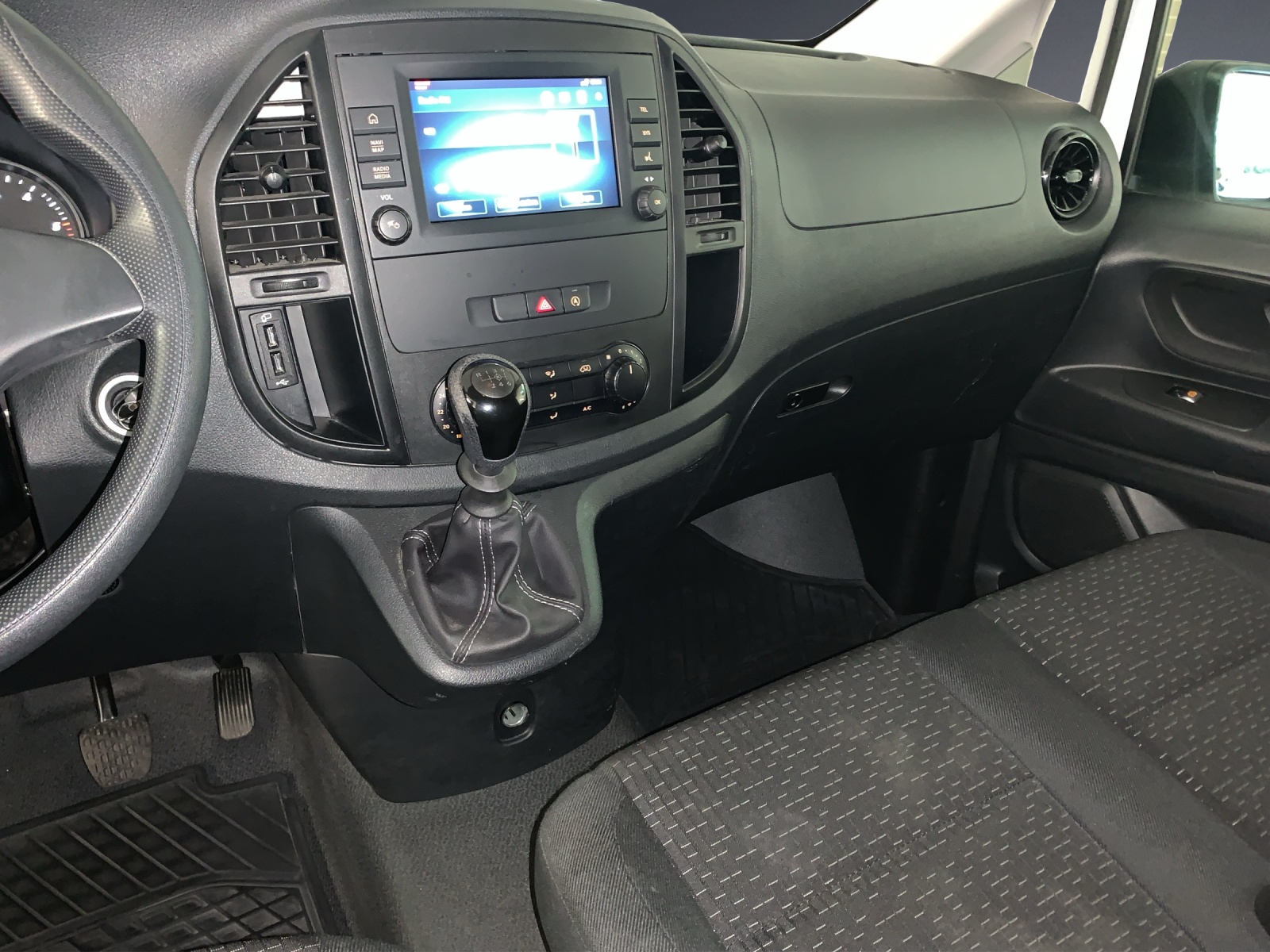 MERCEDES-BENZ Vito 110 CDI Lang FWD Pro-image-8