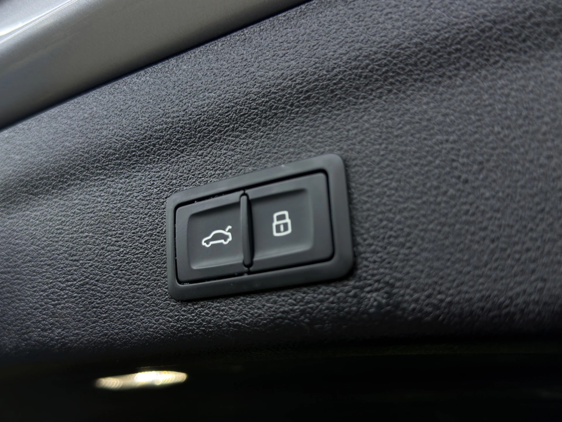 AUDI A6 Avant 3.0 V6 TDI Sport quattro T-Tronic-image-14