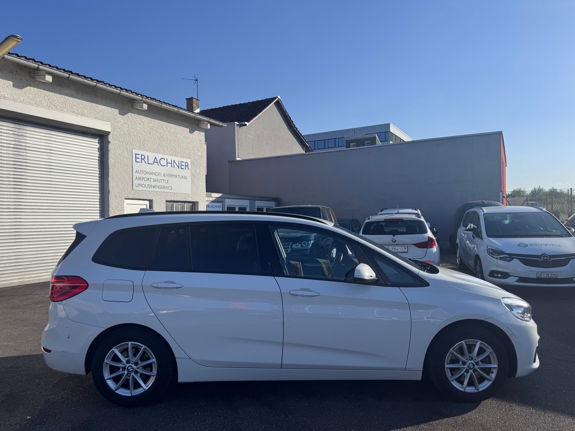 BMW 218d Gran Tourer Steptronic-image-5